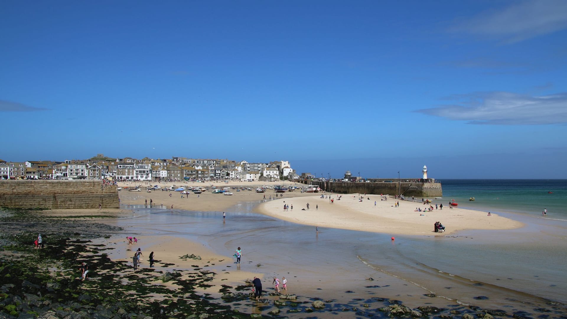 Badeort St. Ives an der Küste von Cornwall