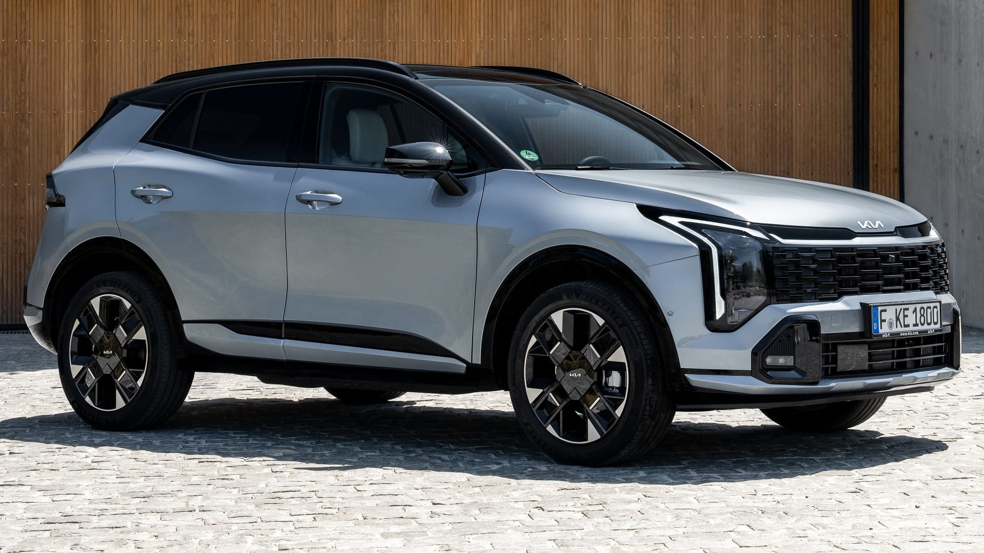 Sanfte Überarbeitung: Der Kia Sportage hat ein leicht verändertes Gesicht.