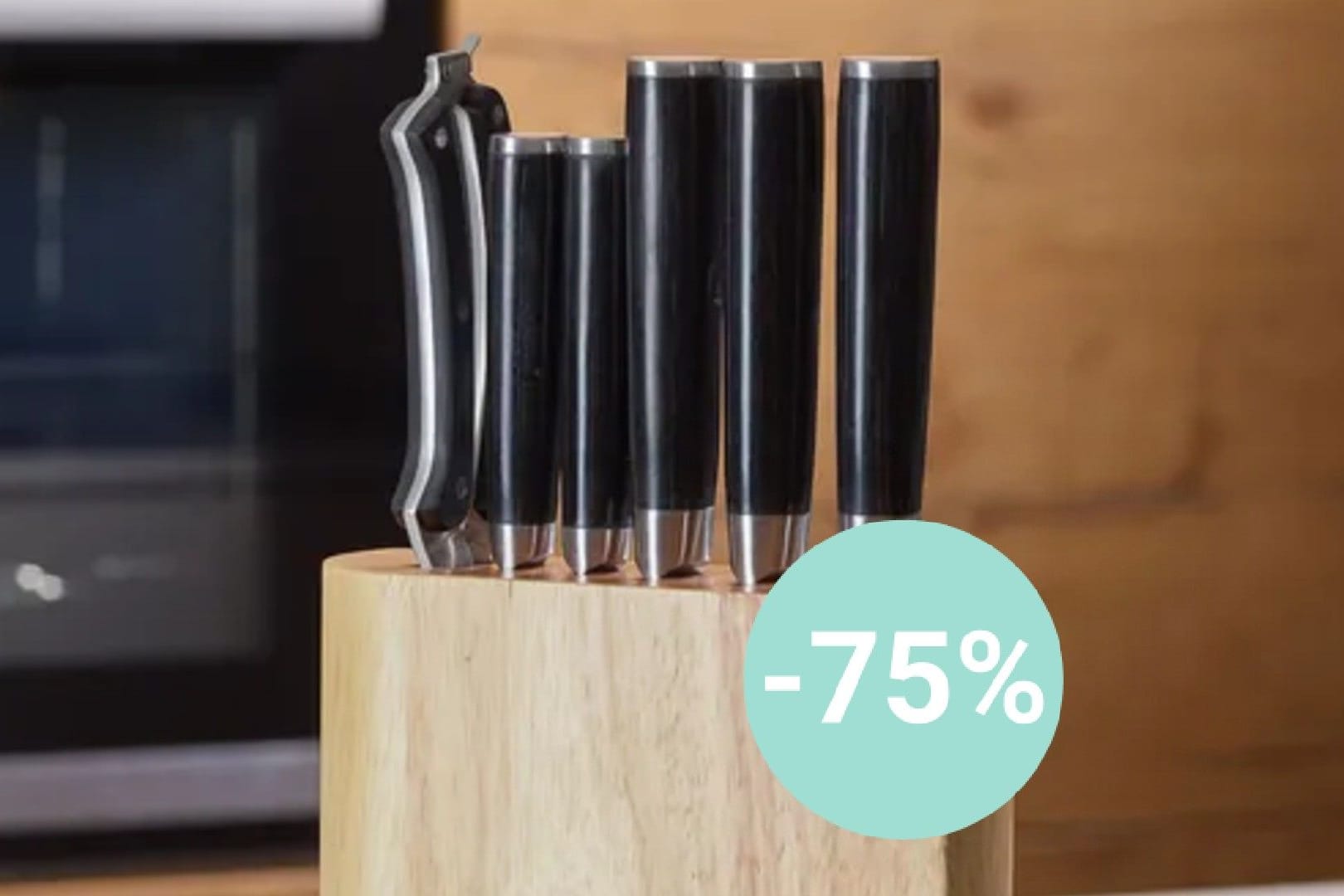 Aldi senkt den Preis: Ein siebenteiliges Messerblock-Set von Echtwerk ist aktuell im Onlineshop fast 70 Prozent günstiger erhältlich.