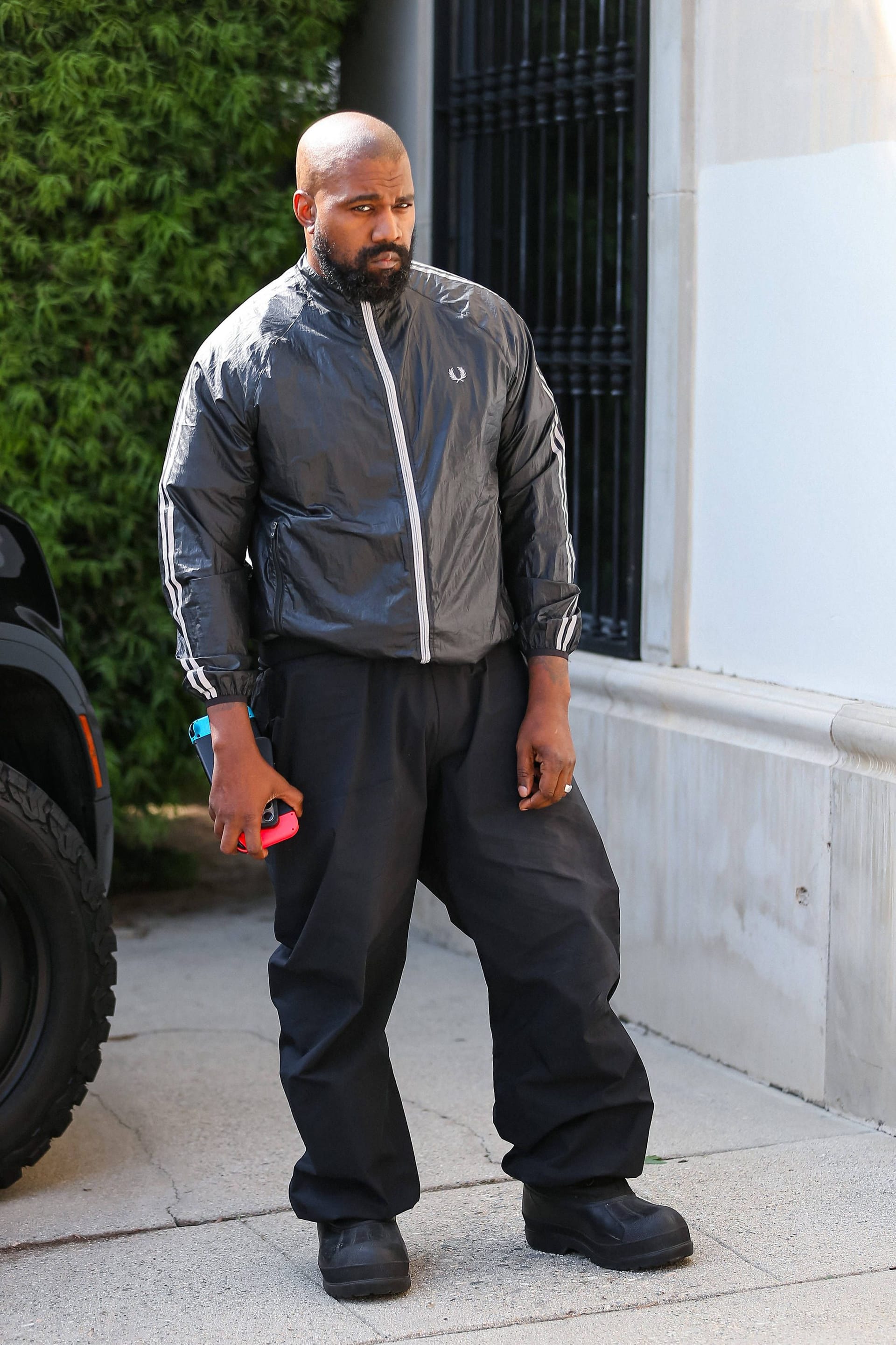 Kanye West: Auf Mallorca hinterließ er eine halbe Million Schulden.