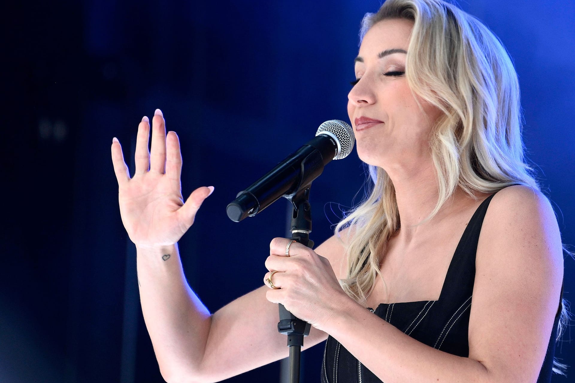Anna-Carina Woitschack: Die Sängerin steht seit vielen Jahren auf der Bühne.