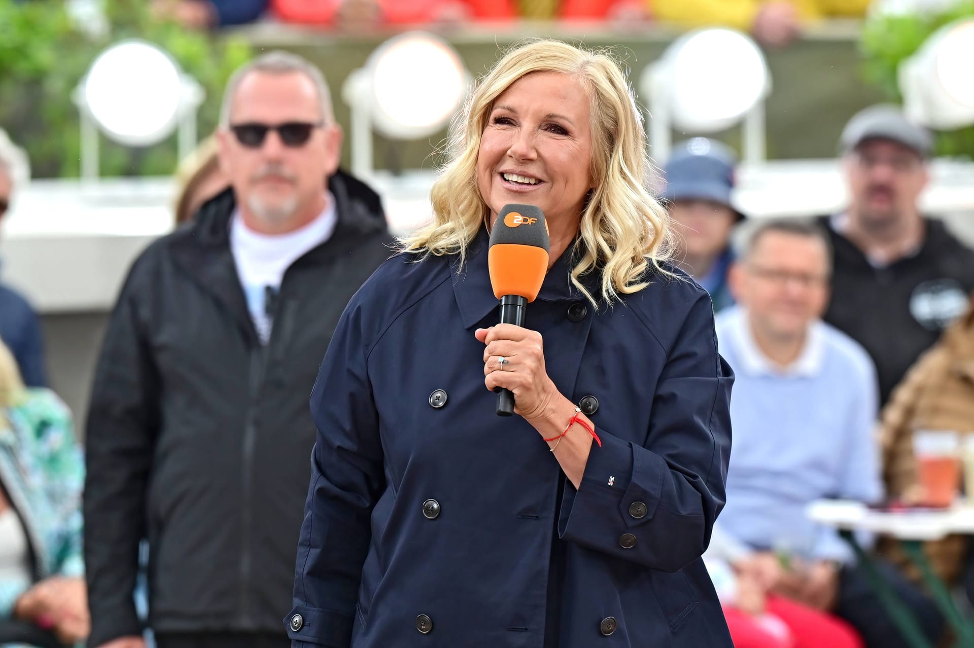 Andrea Kiewel: Sie musste die "ZDF-Fernsehgarten"-Moderation kurzzeitig abgeben.