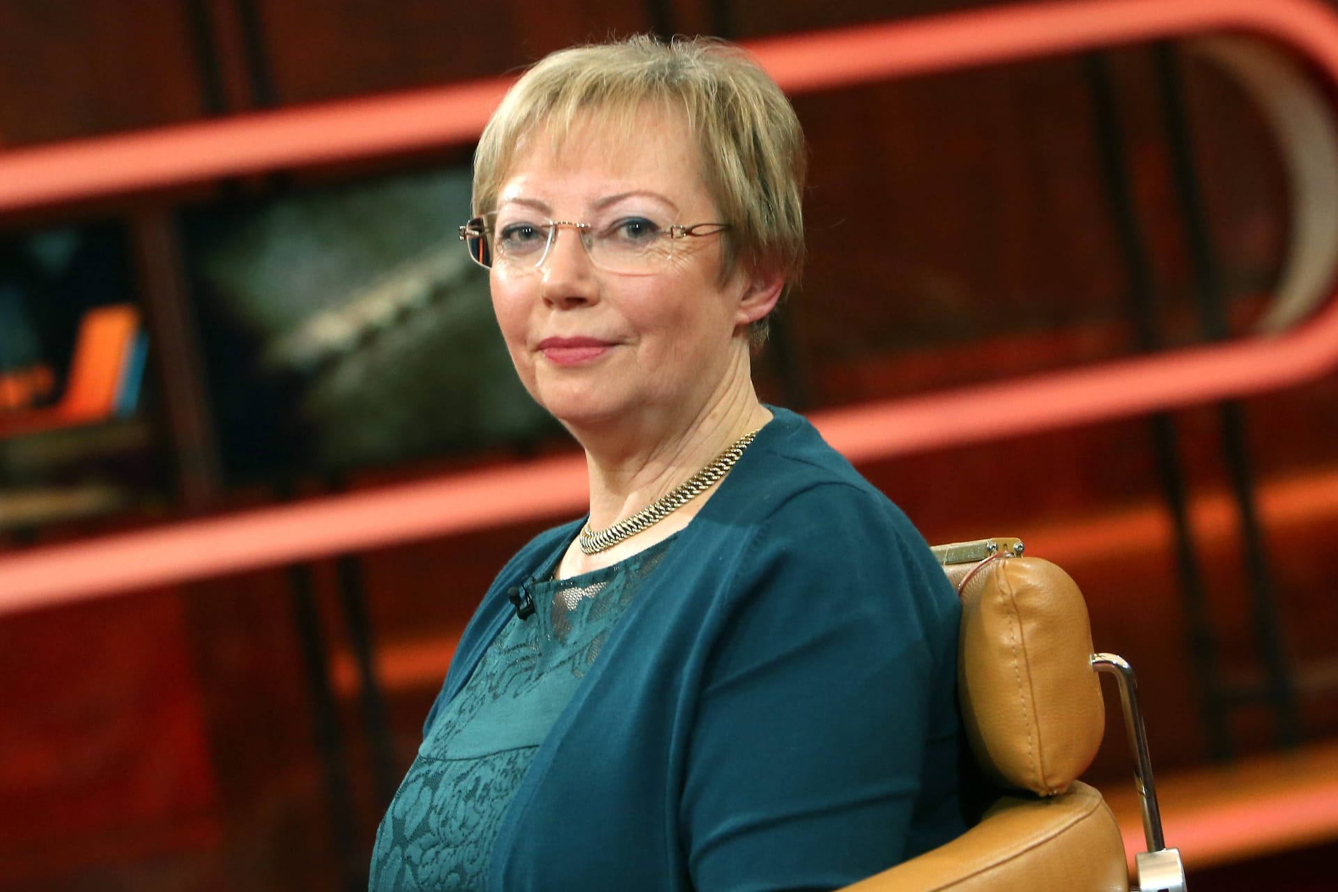 Dr. Juliane Koepcke in einer Talkshow. Sie überlebte als einzige Passagierin einen Flugzeugabsturz in Peru. (Archivbild)