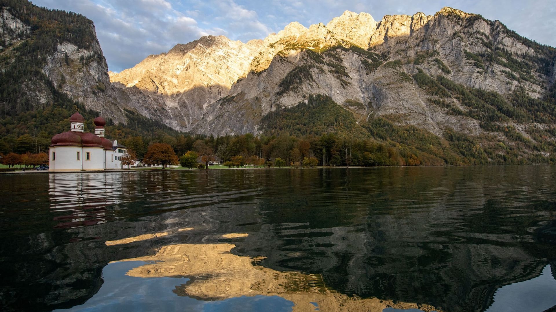 Königssee im Nationalpark Berchtesgaden Königssee im Nationalpark Berchtesgaden