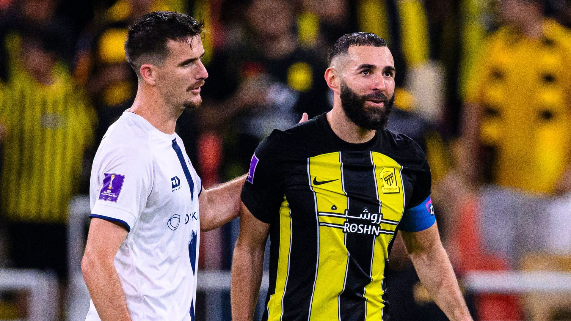 Angus Kilkolly (l.) neben Karim Benzema: Auckland hat bereits 13-mal die ozeanische Champions League gewonnen.