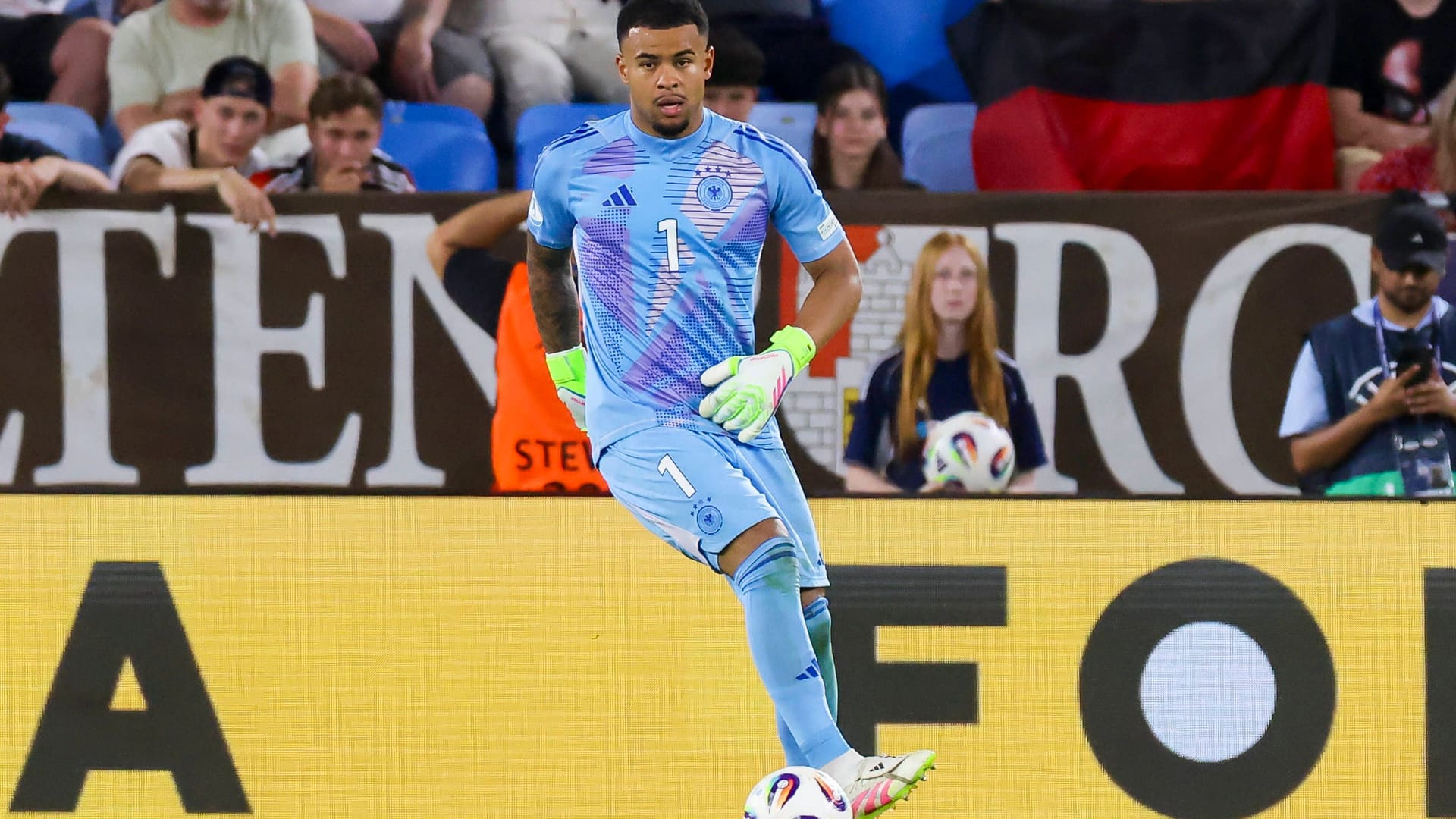 Noah Atubolu: Wehrte vor dem 0:1 noch gut ab, war beim zweiten Schuss aber machtlos (5. Minute). Beim 0:2 wurde er getunnelt, trug aber nicht wirklich Schuld (24.). Parierte stark gegen McAtee kurz vor der Pause (40.). Wurde sonst nicht mehr ernsthaft geprüft. Note 3