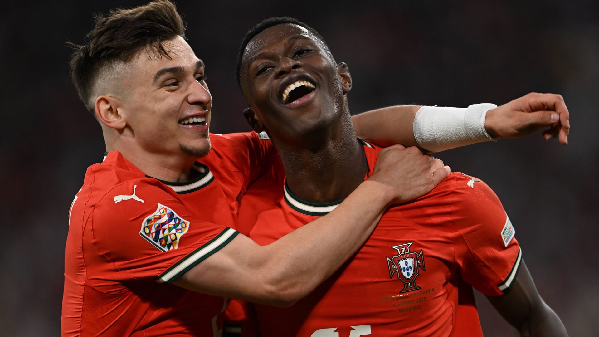 Nuno Mendes (l.) jubelt mit Francisco Conceição: Portugal gewann bereits 2019 die Nations League.