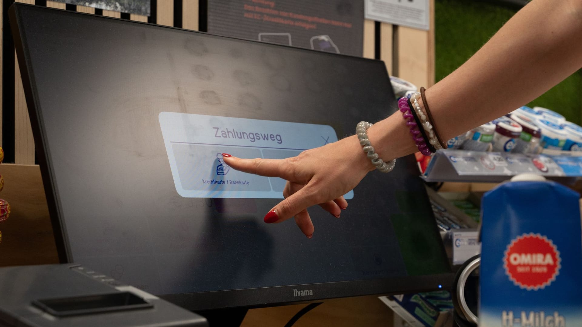 Einkaufen ohne Kassierer: Mini-Supermärkte funktionieren meist automatisiert und kommen ohne dauerhaftes Personal aus.