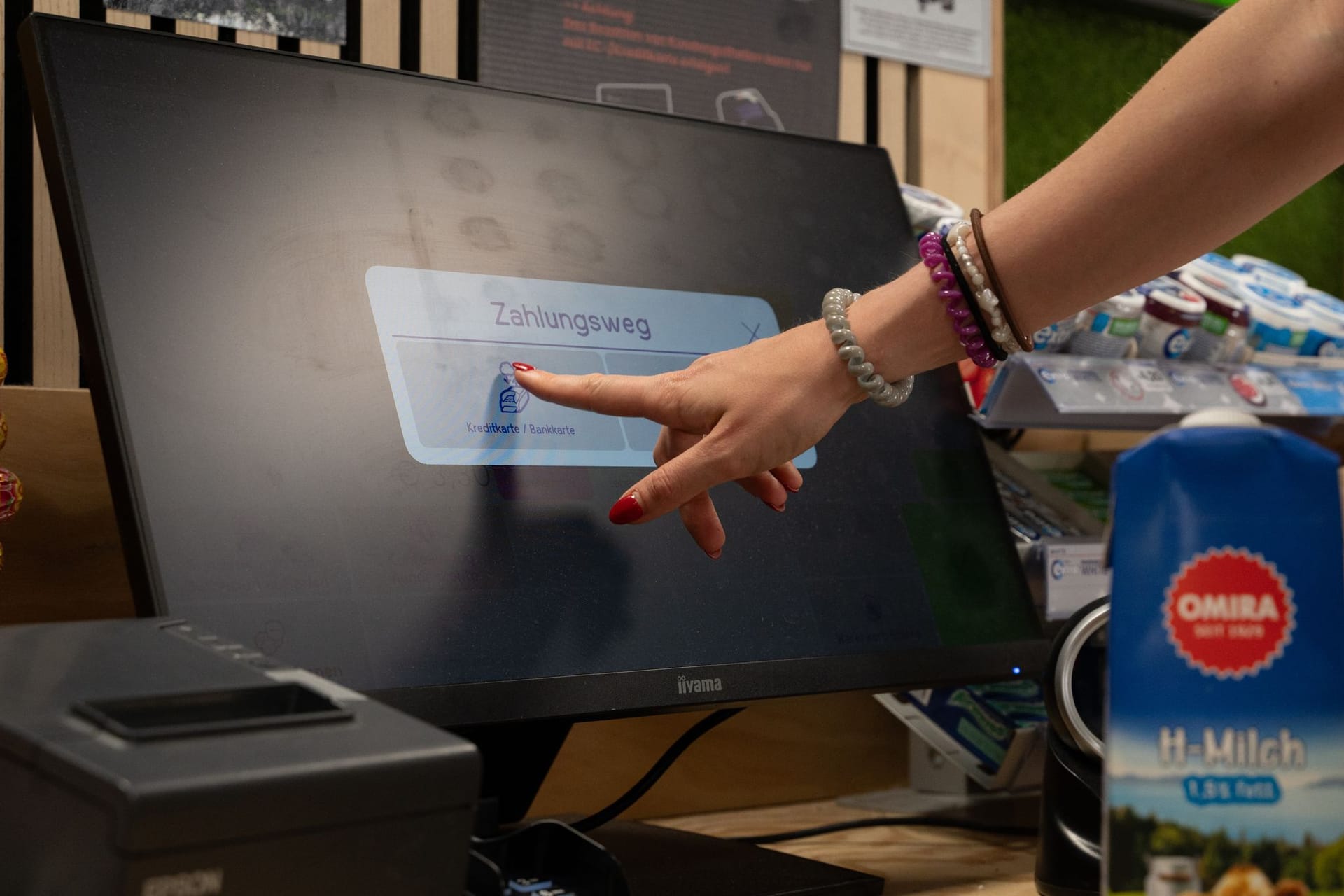 Einkaufen ohne Kassierer: Mini-Supermärkte funktionieren meist automatisiert und kommen ohne dauerhaftes Personal aus.