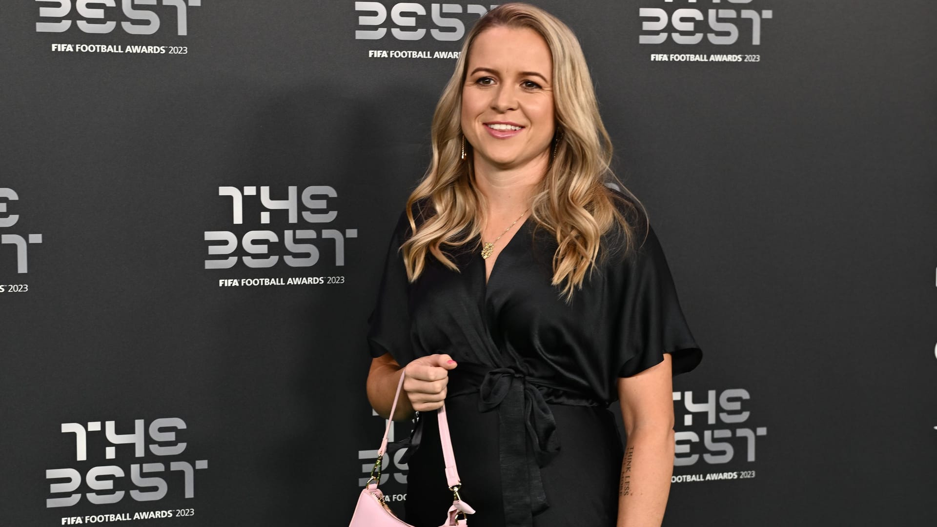 Fran Hurdall bei der Fifa-Gala im Jahr 2023: Nun hat die Ex-Spielerin anderweitig auf sich aufmerksam gemacht.