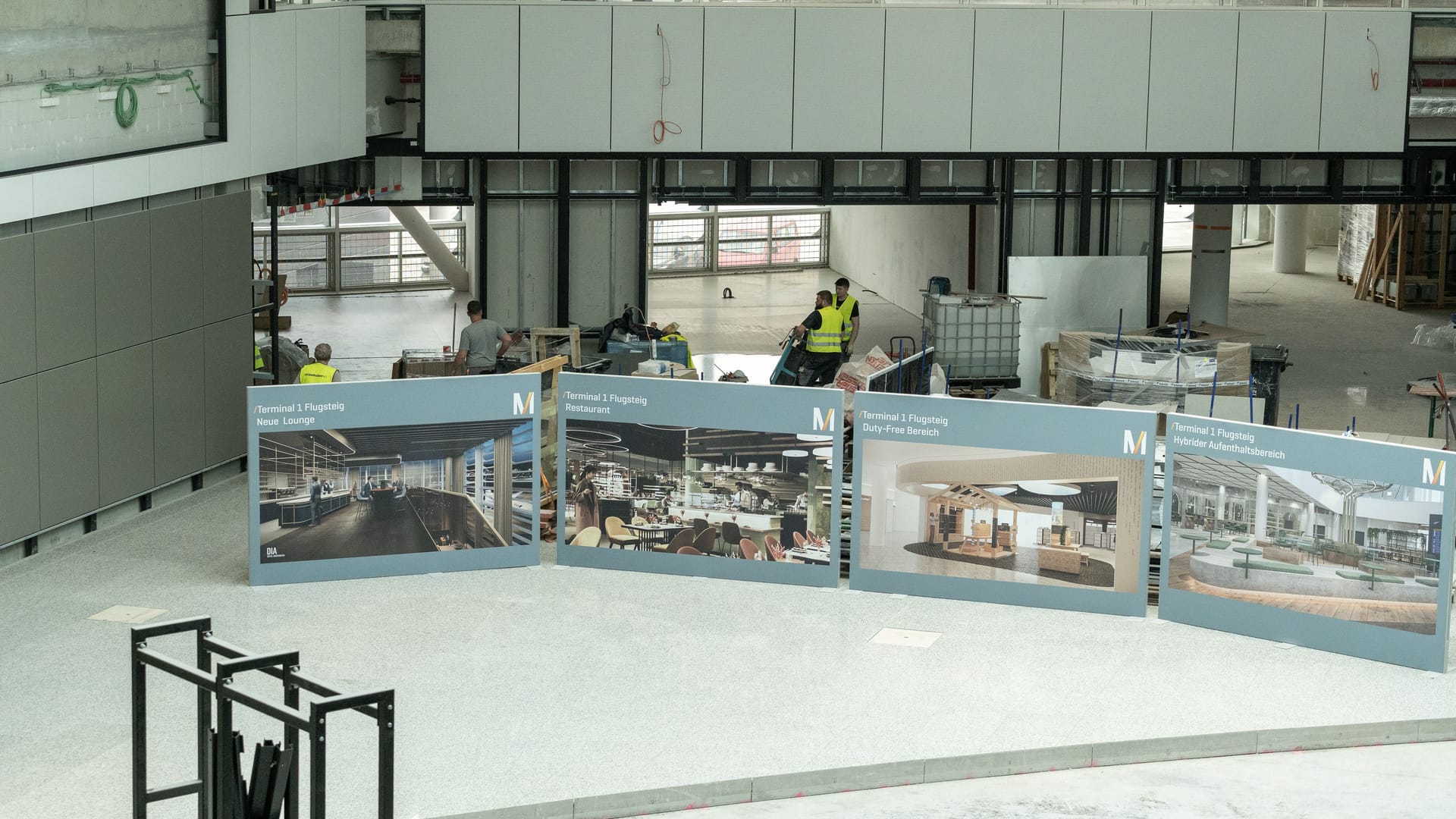 Die zentrale Halle des neuen Terminal -1-Flugsteigs: An dieser Stelle soll künftig ein Marktplatz mit Gastronomie und Aufenthaltsbereichen entstehen.