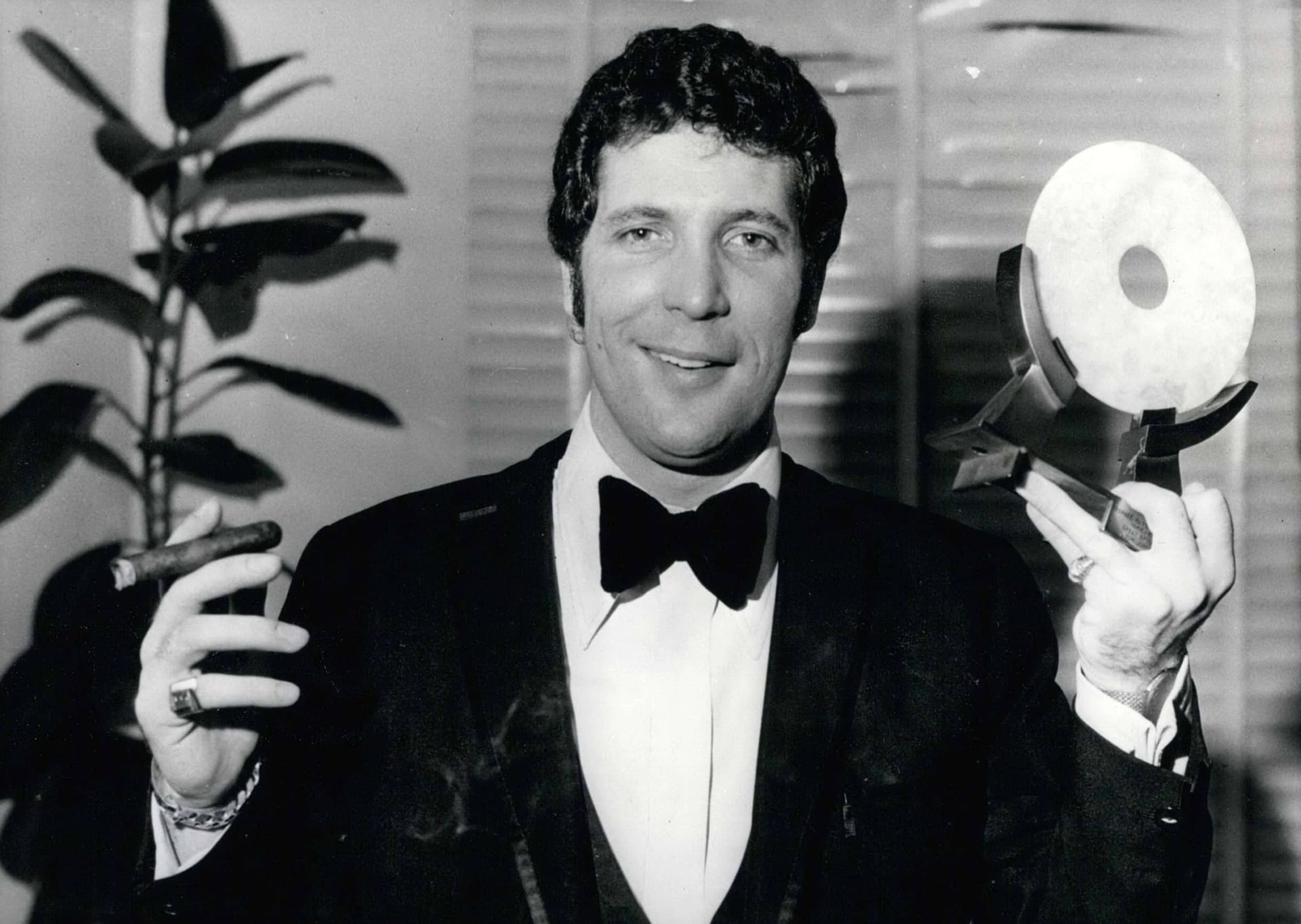 Tom Jones startete seine Musikkarriere in den Sechzigerjahren.