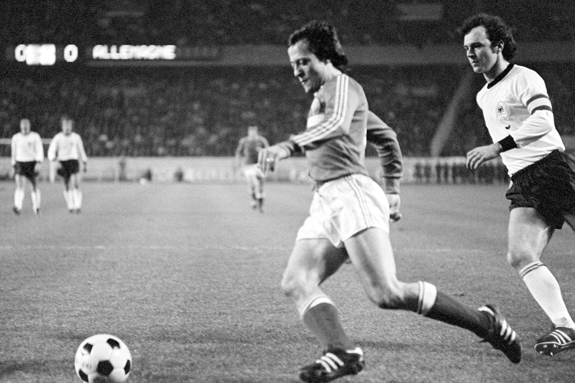 Fußball\ Frankreich - Deutschland 1\0 (1977 in Paris)