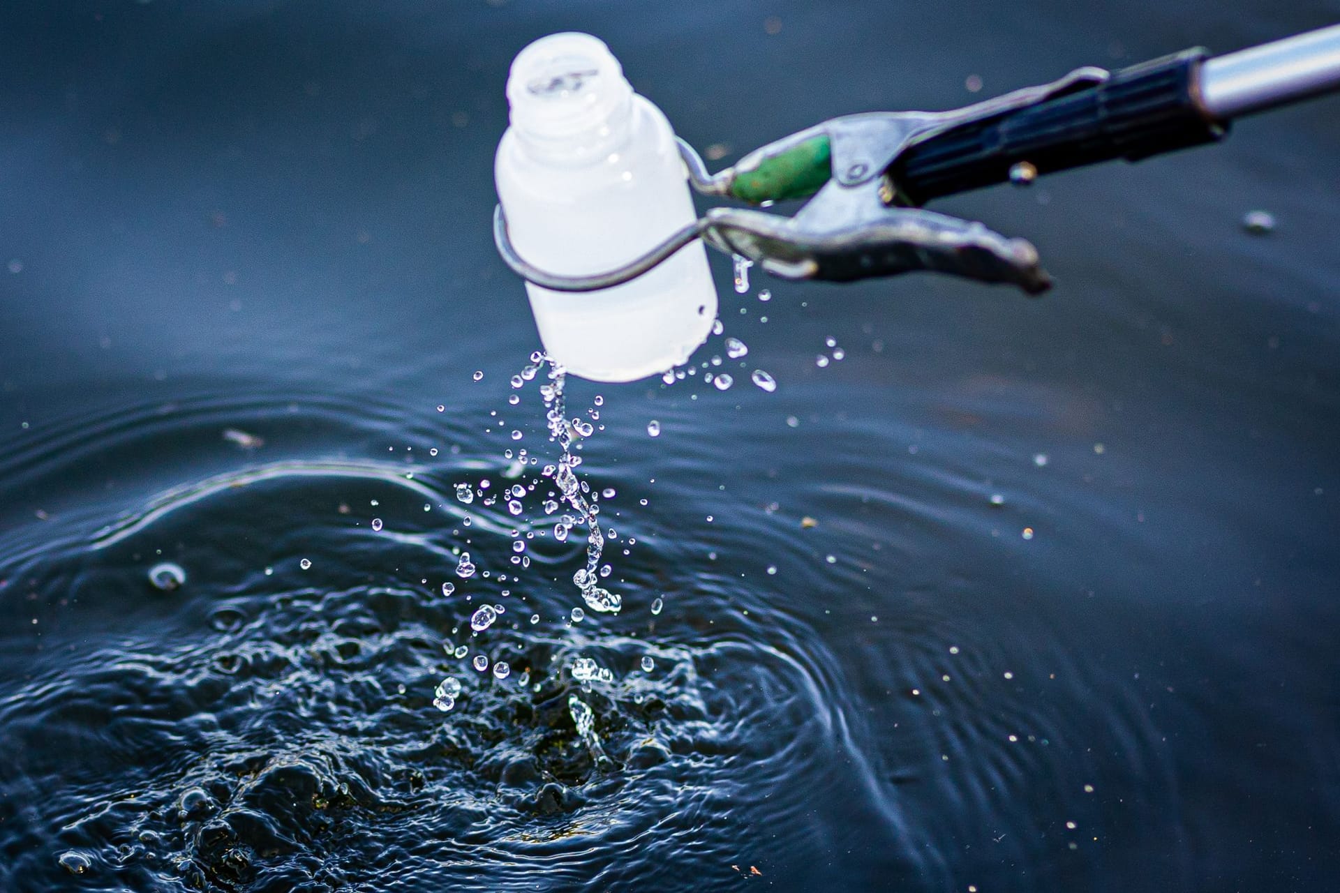 Überwachung der Wasserqualität