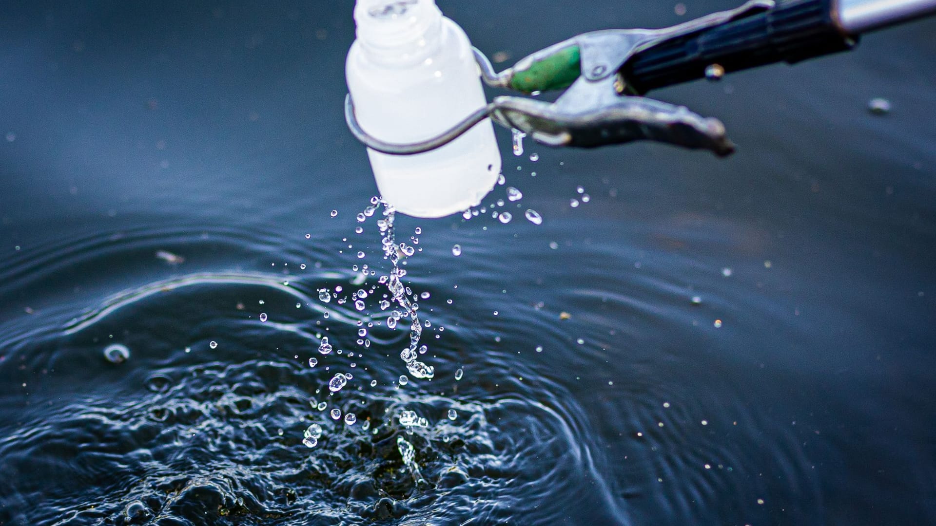Überwachung der Wasserqualität Überwachung der Wasserqualität
