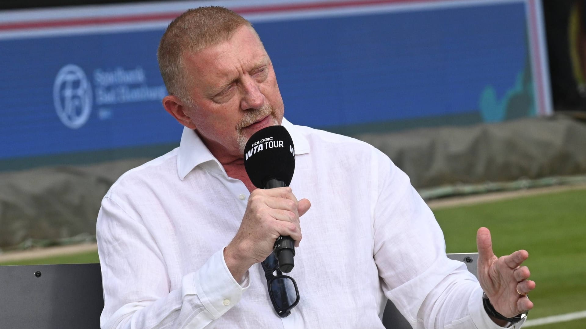 Boris Becker beim Termin in Bad Homburg: Der sechsmalige Grand-Slam-Sieger ist seit Jahren gefragter Tennis-Experte.
