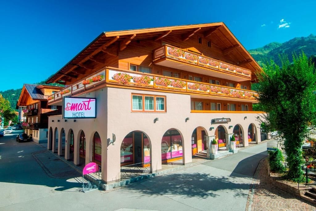 Kurzurlaub ab 99 Euro buchen: Das "smart Hotel" ist der ideale Ausgangspunkt für Wandertouren.
