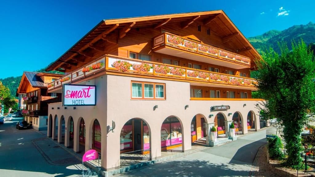 Kurzurlaub ab 99 Euro buchen: Das "smart Hotel" ist der ideale Ausgangspunkt für Wandertouren.