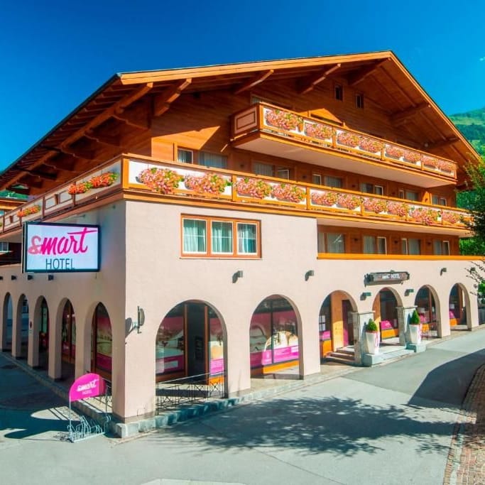 Kurzurlaub ab 99 Euro buchen: Das "smart Hotel" ist der ideale Ausgangspunkt für Wandertouren.