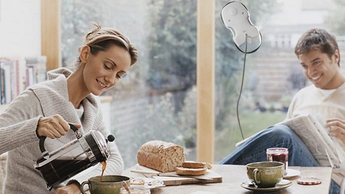 Praktische Gadgets erleichtern das Fensterputzen.