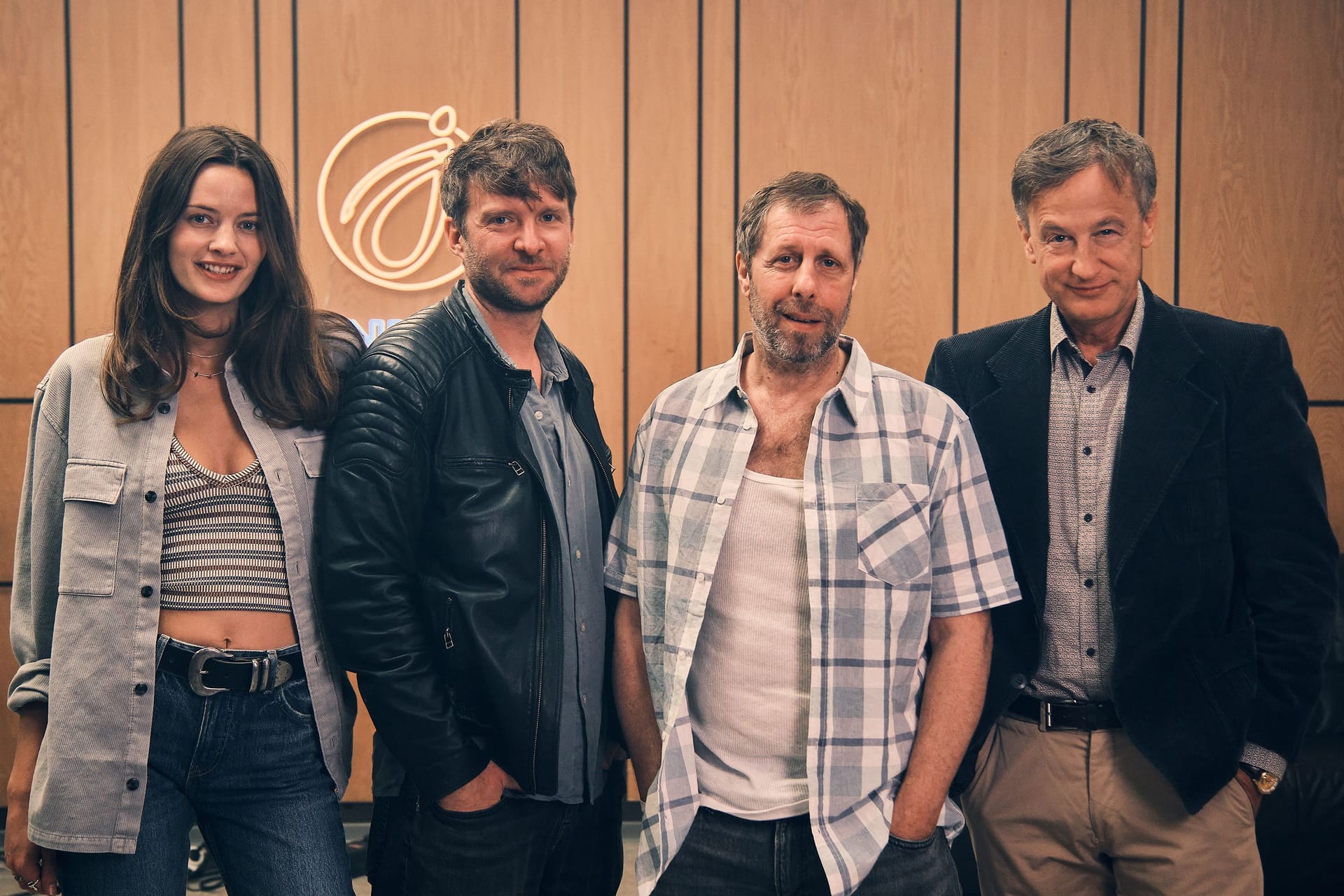 Leni Rabbel, Josef Brandl, Oliver Korittke und Jan Henrik Stahlberg: Sie spielen in dem Film "Superbuhei" mit.