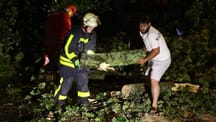 Zugstrecken gesperrt, Fest abgebrochen
