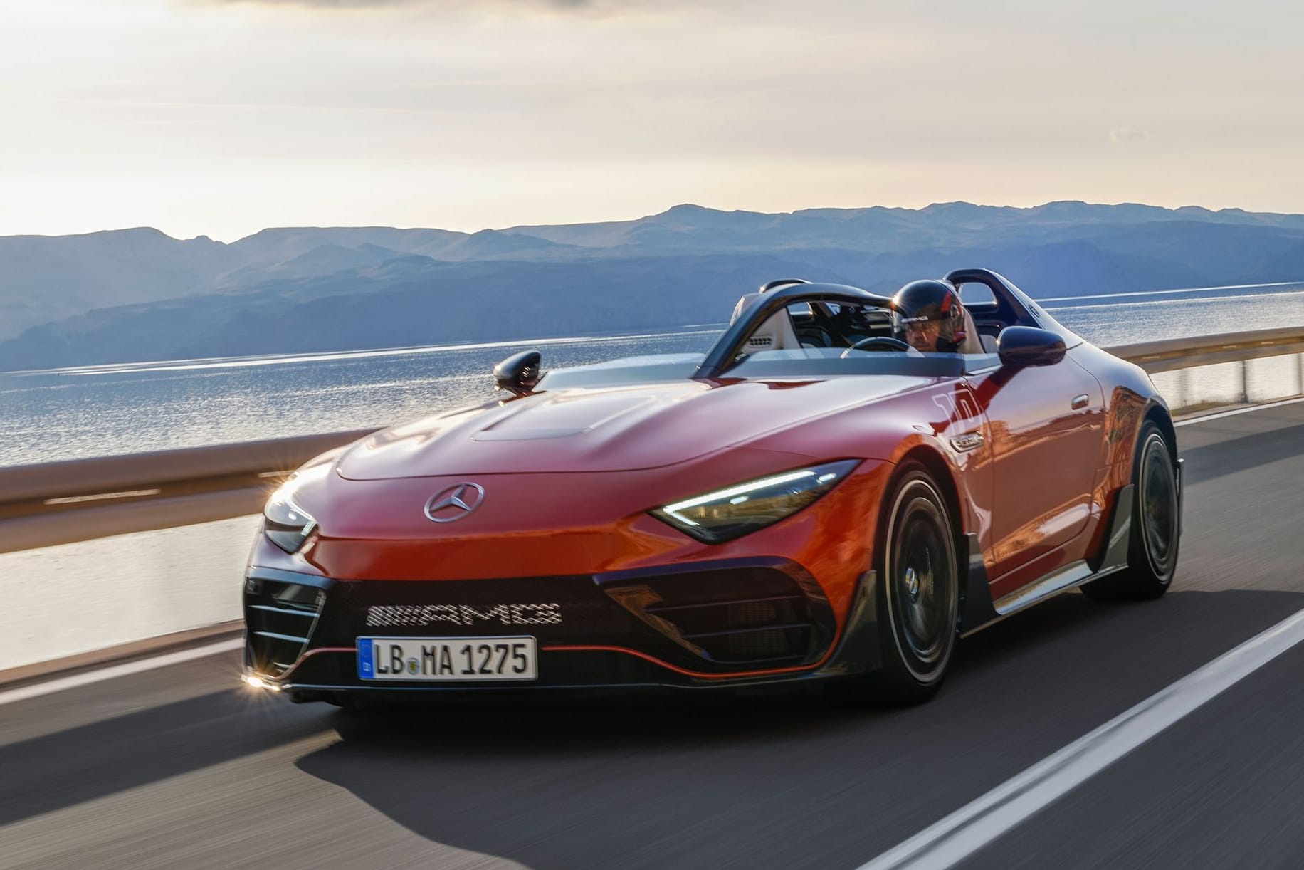 Radikal offen: Der AMG Pure Speed fährt ohne Scheibe und nur für 250 Kunden.