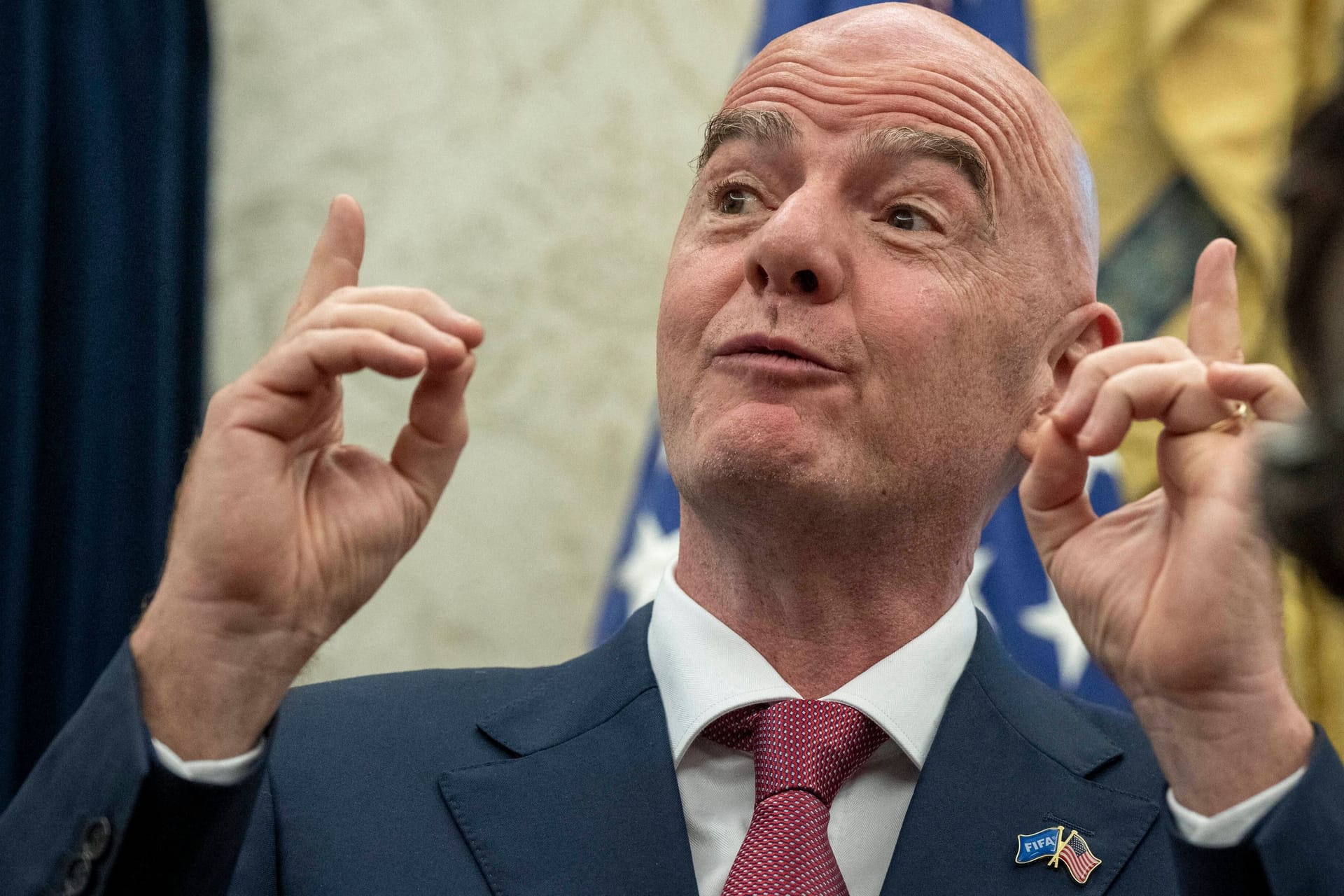 Gianni Infantino: Der Fifa-Präsident erlebt gerade den Testlauf für die Fußball-WM in einem Jahr.