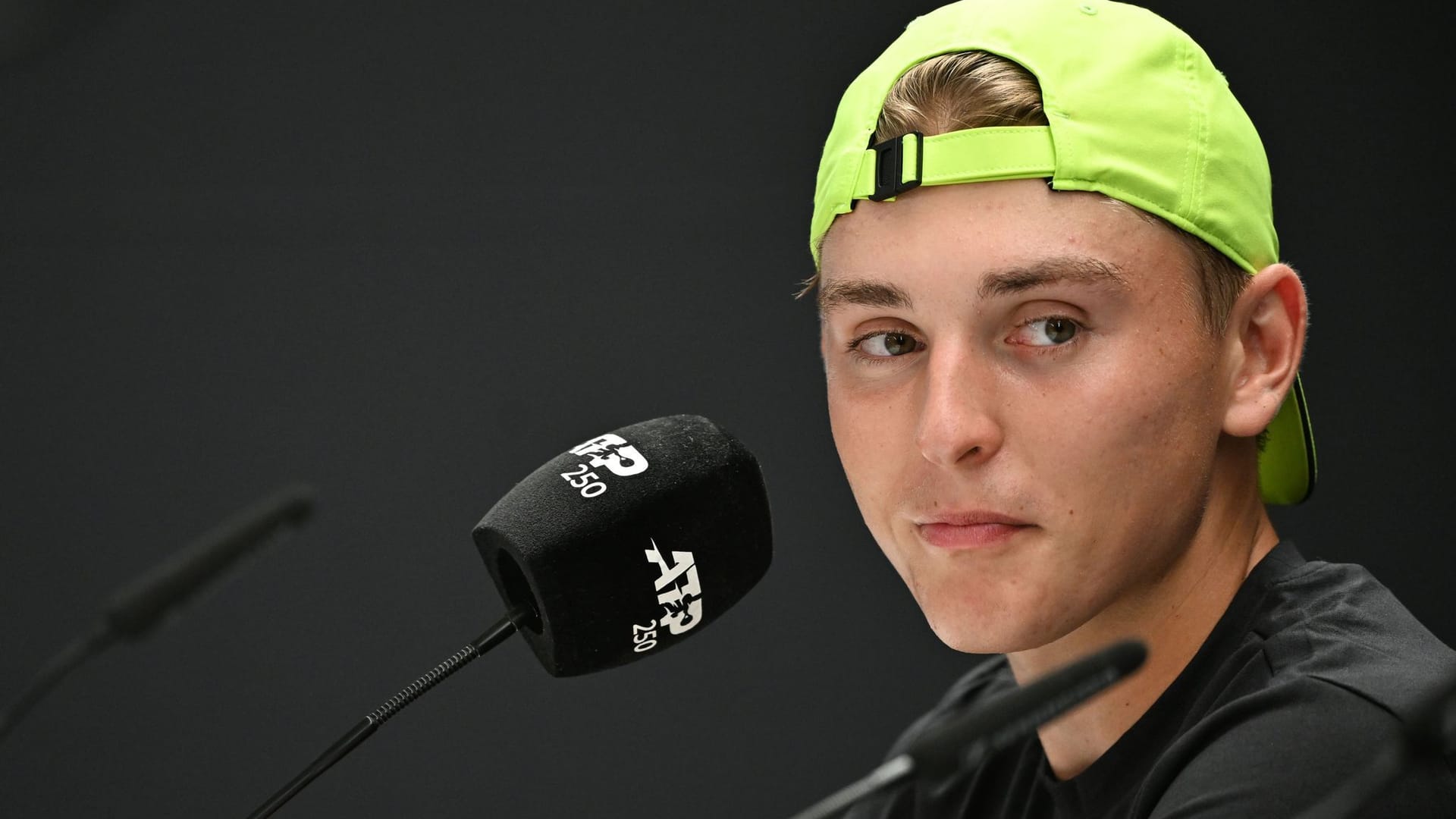 Tennis: ATP-Tour - Stuttgart Tennis: ATP-Tour - Stuttgart