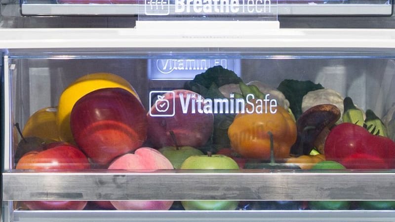 Plastik raus, Luft rein: Obst und Gemüse sollte lieber luftig als in geschlossenen Verpackungen aufbewahrt werden. Plastik raus, Luft rein: Obst und Gemüse sollte lieber luftig als in geschlossenen Verpackungen aufbewahrt werden.
