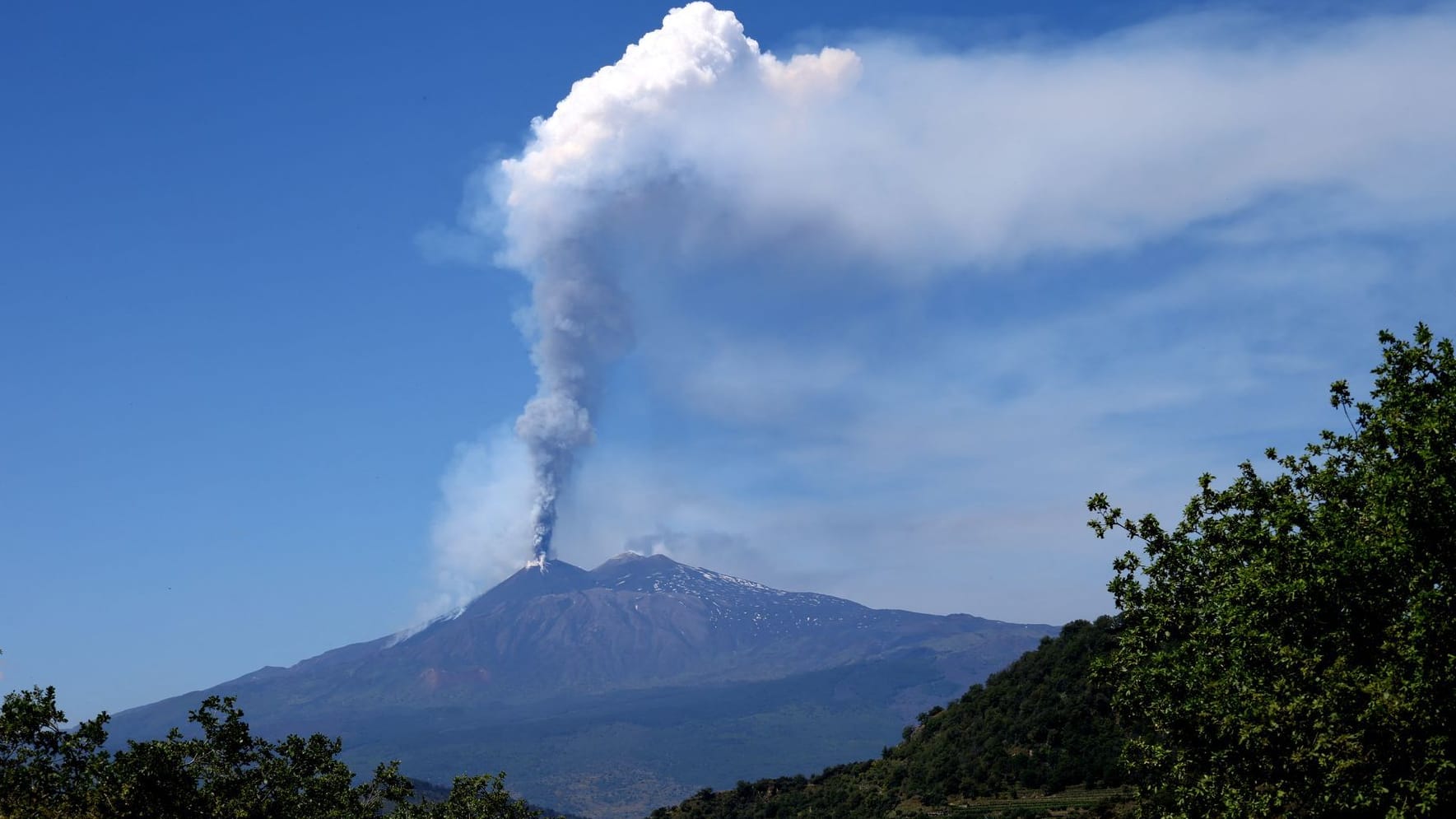 ITALY-VOLCANO/ETNA
