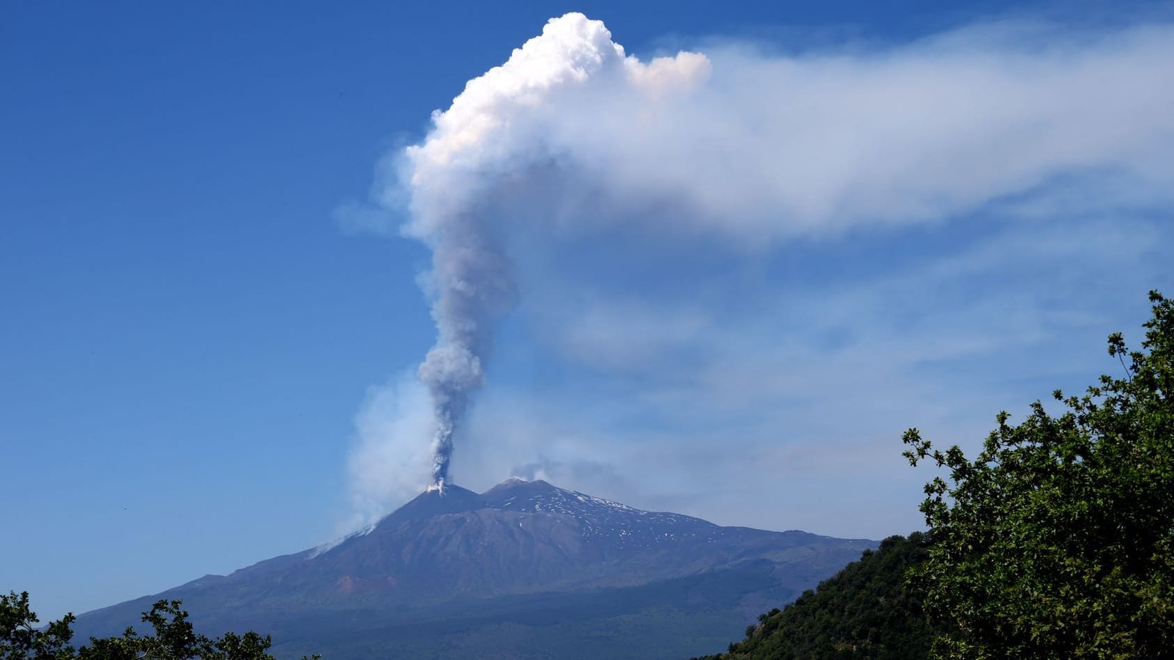 ITALY-VOLCANO/ETNA