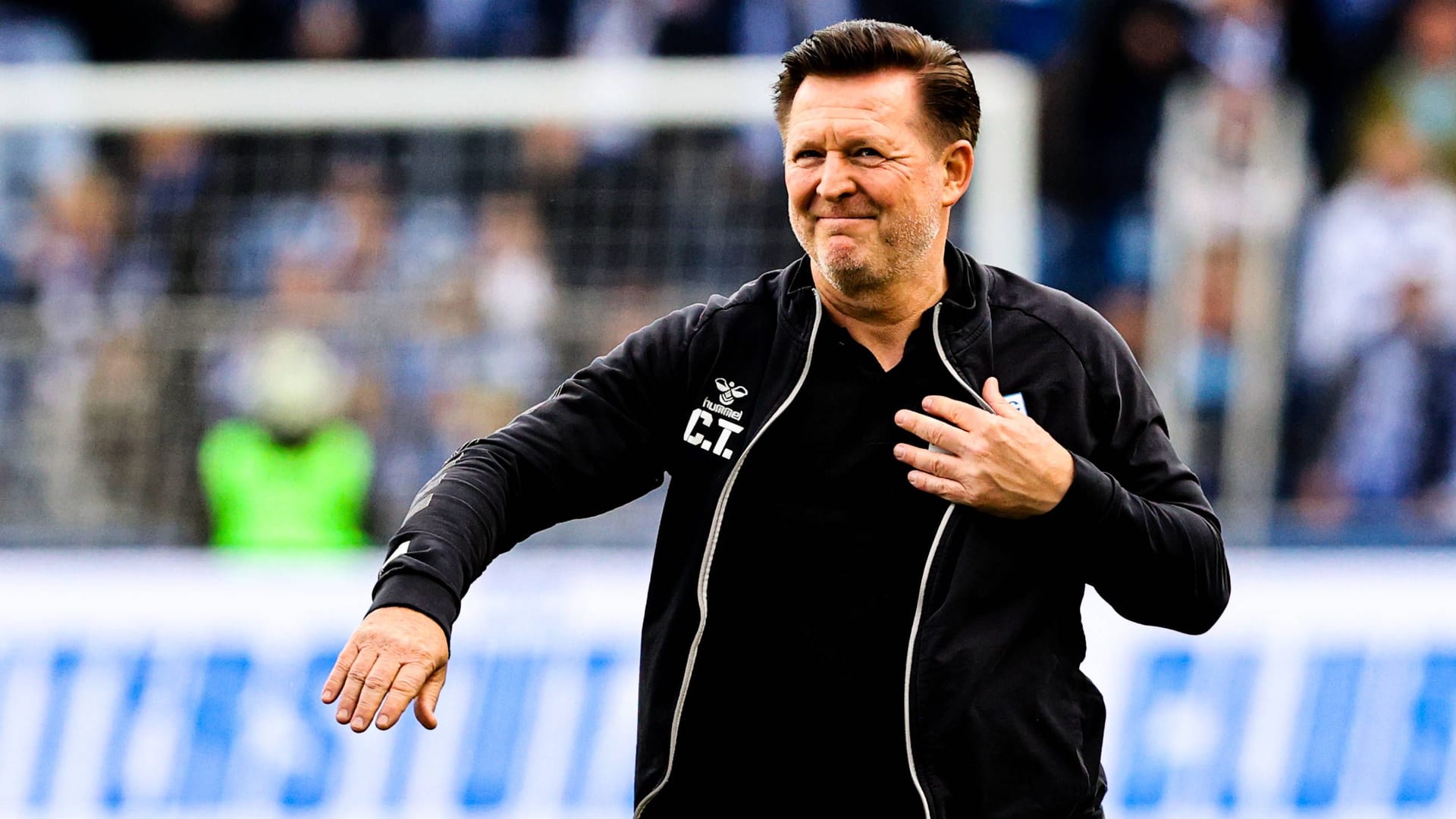 Christian Titz: Der Trainer des 1. FC Magdeburg könnte bald bei Hannover 96 die Nachfolge von André Breitenreiter antreten. Christian Titz: Der Trainer des 1. FC Magdeburg könnte bald bei Hannover 96 die Nachfolge von André Breitenreiter antreten.
