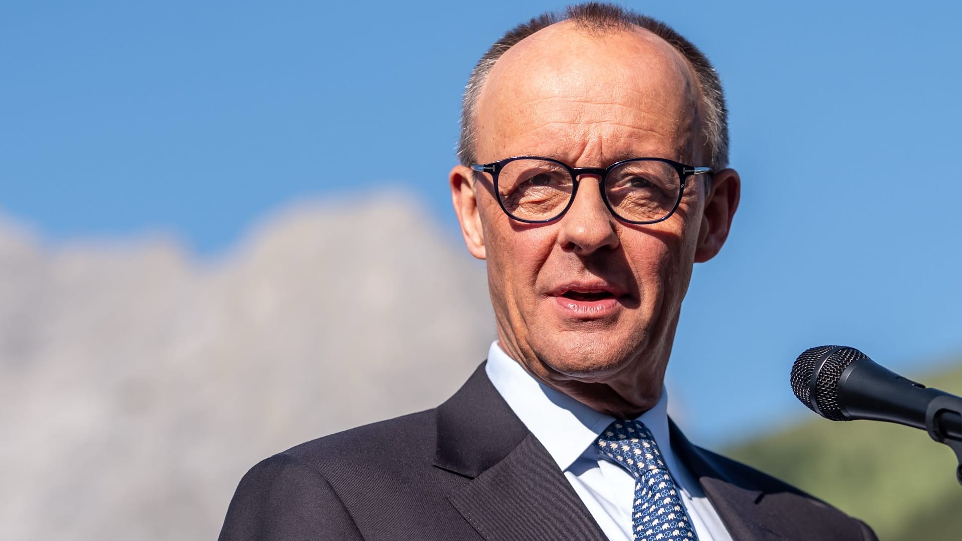 Friedrich Merz: Viele kritisieren seine "Drecksarbeit"-Aussage.