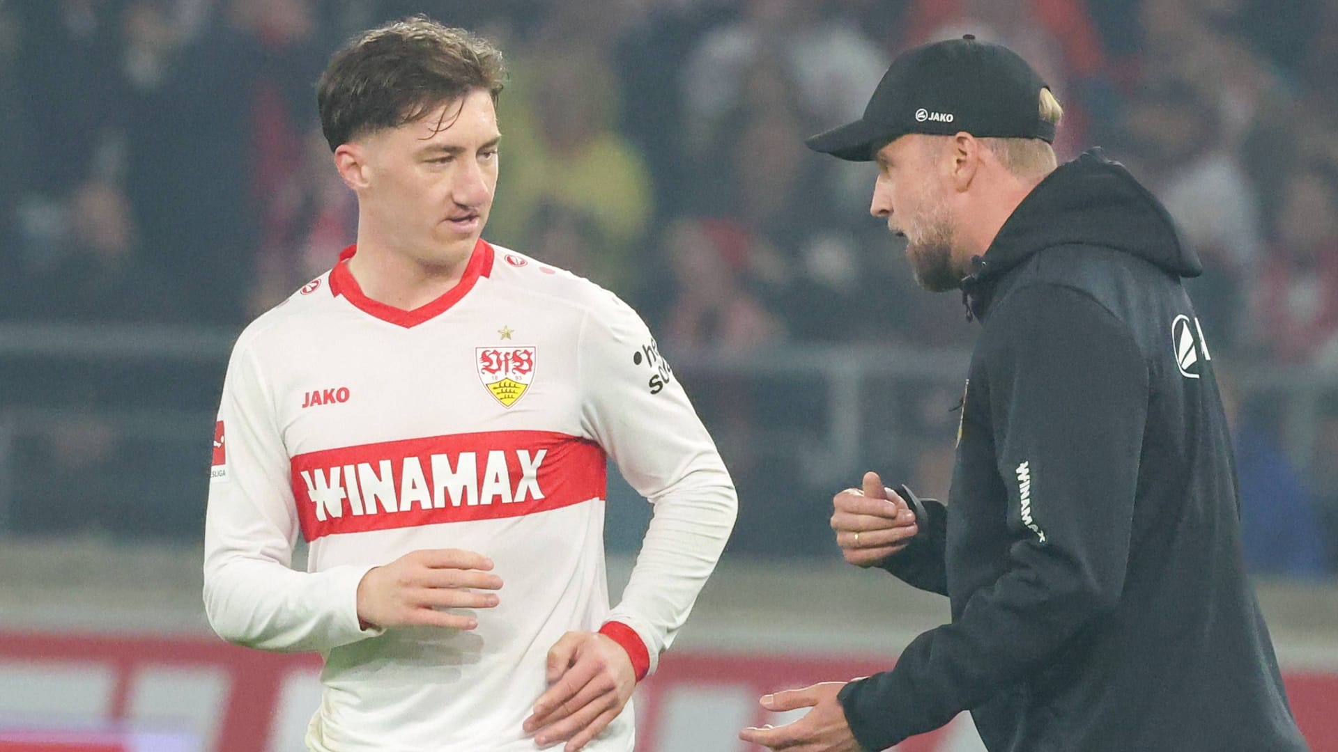 Führungsspieler: Angelo Stiller (li.) blühte beim VfB Stuttgart unter Trainer Sebastian Hoeneß (r.) auf.