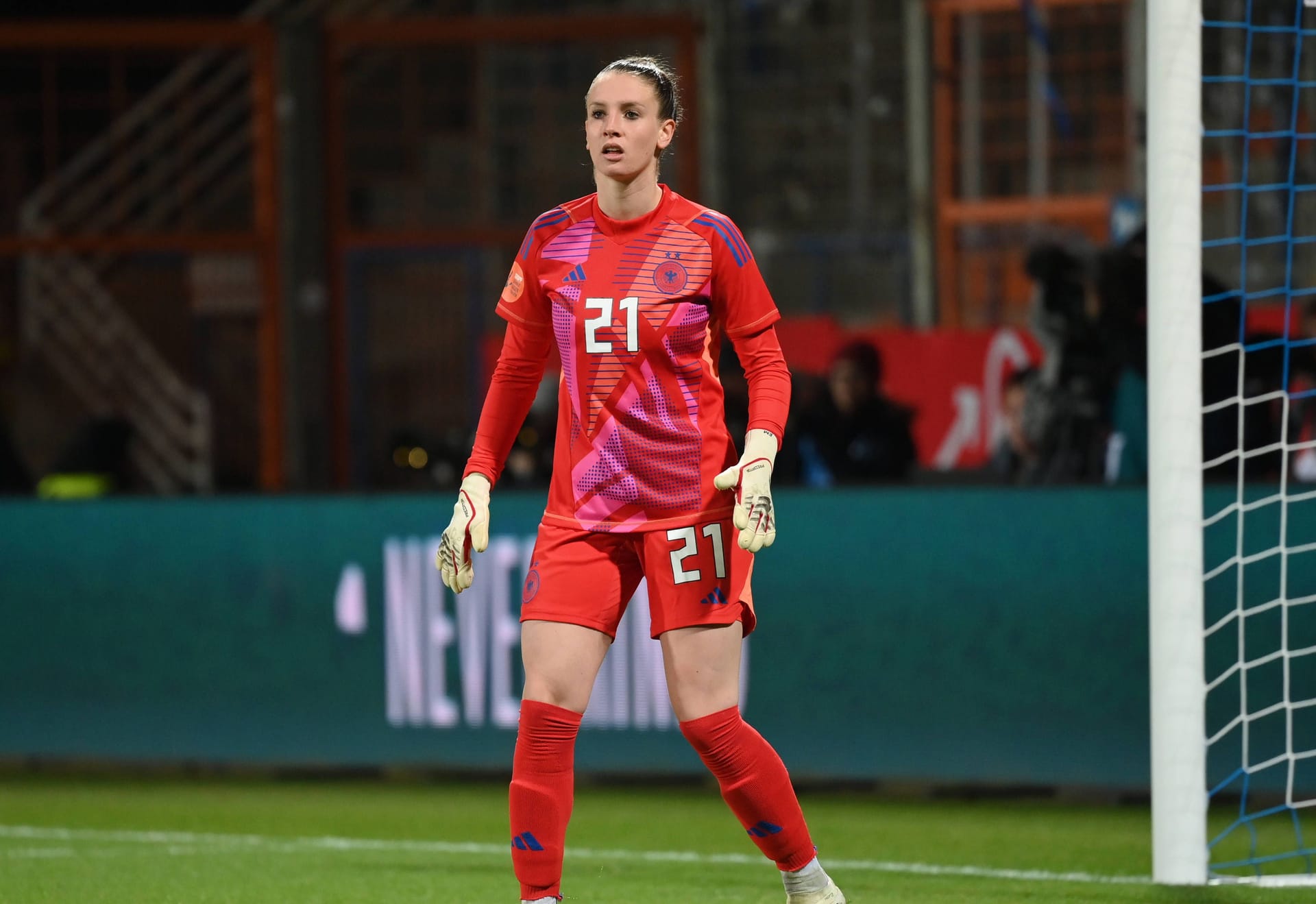 Ena Mahmutovic: Tor, FC Bayern Ena Mahmutovic: Tor, FC Bayern