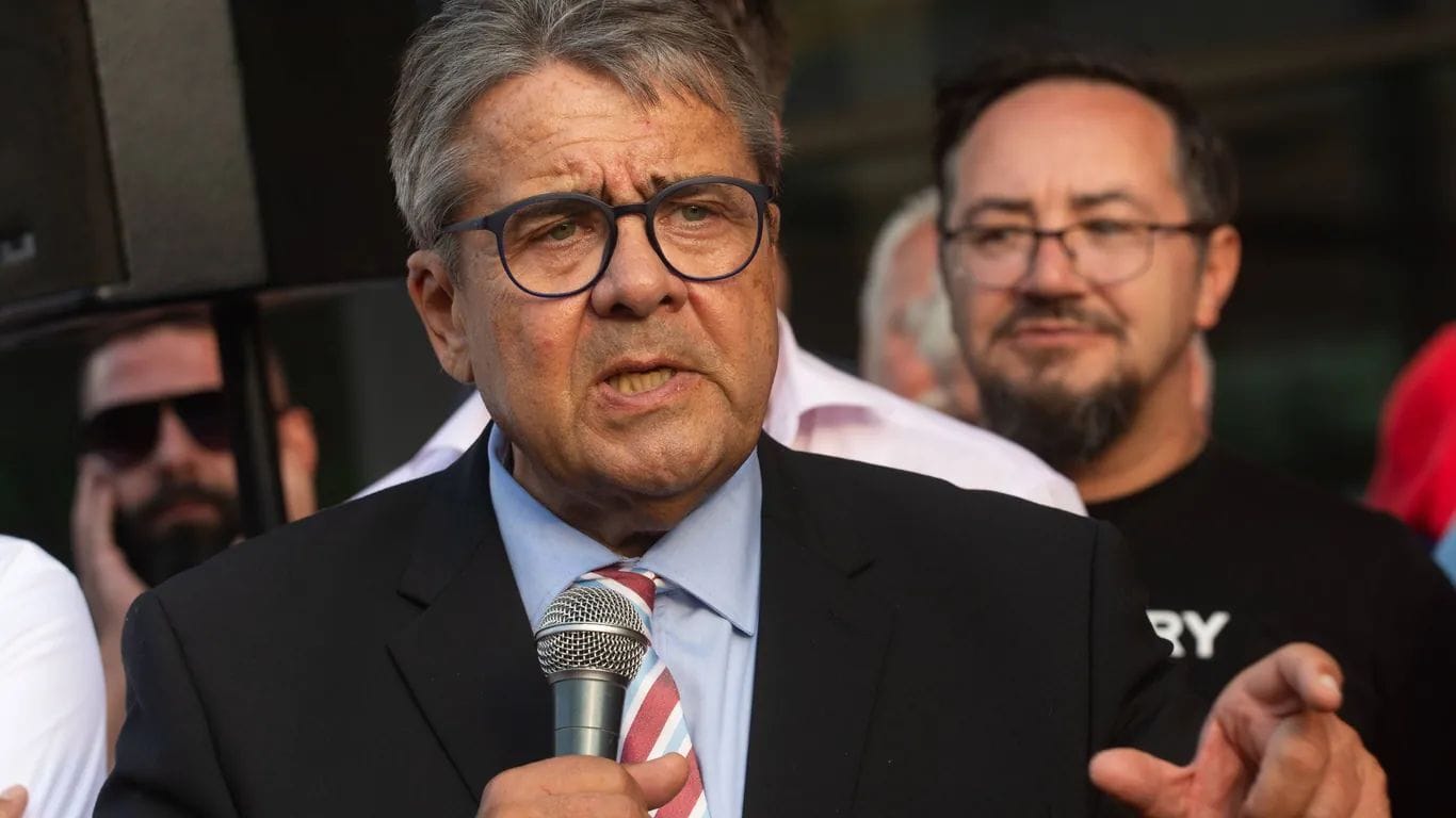 "Ihr Blick auf die Realität ist vernebelt", sagt Sigmar Gabriel.