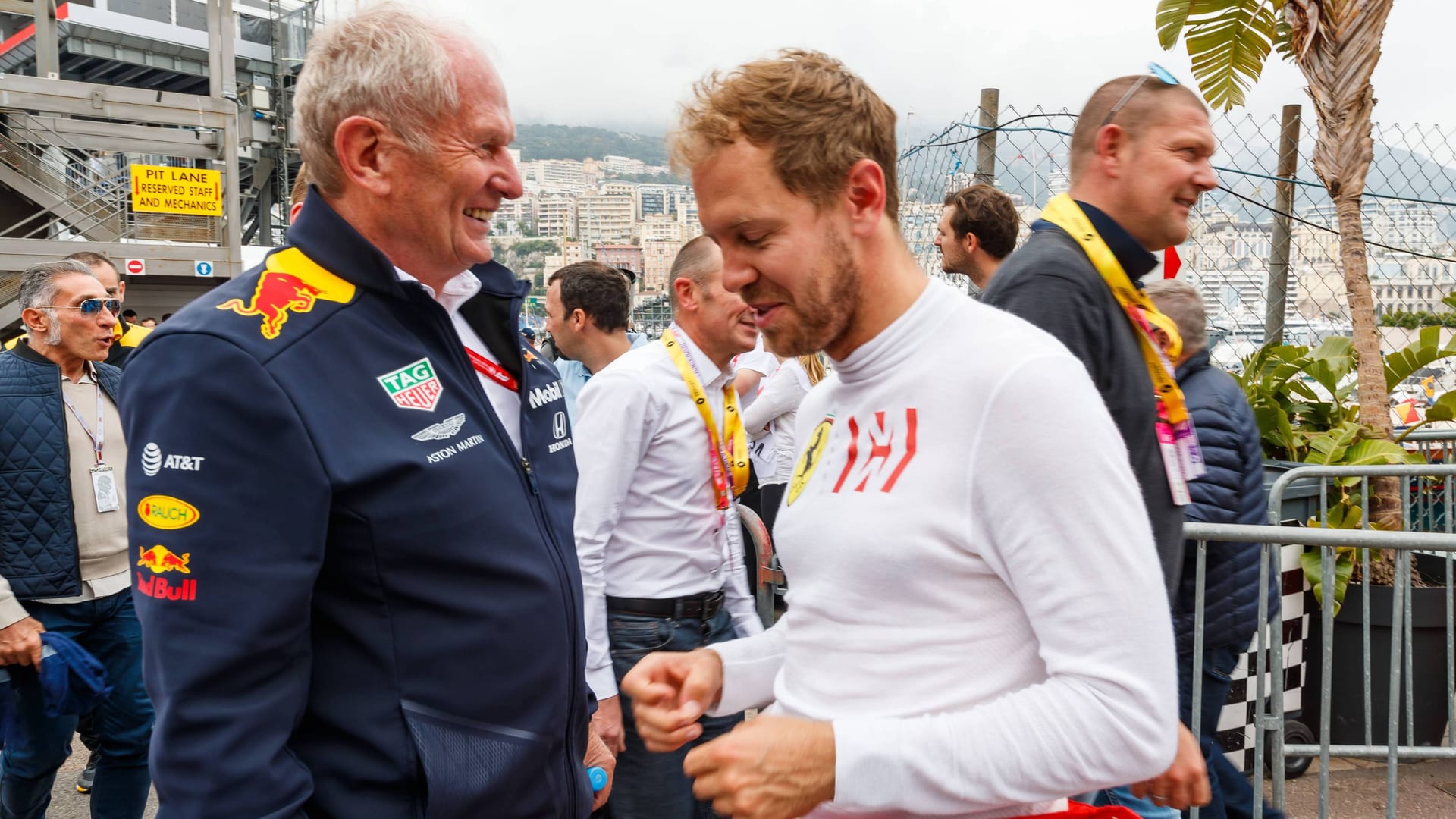Helmut Marko (l.) und Sebastian Vettel.