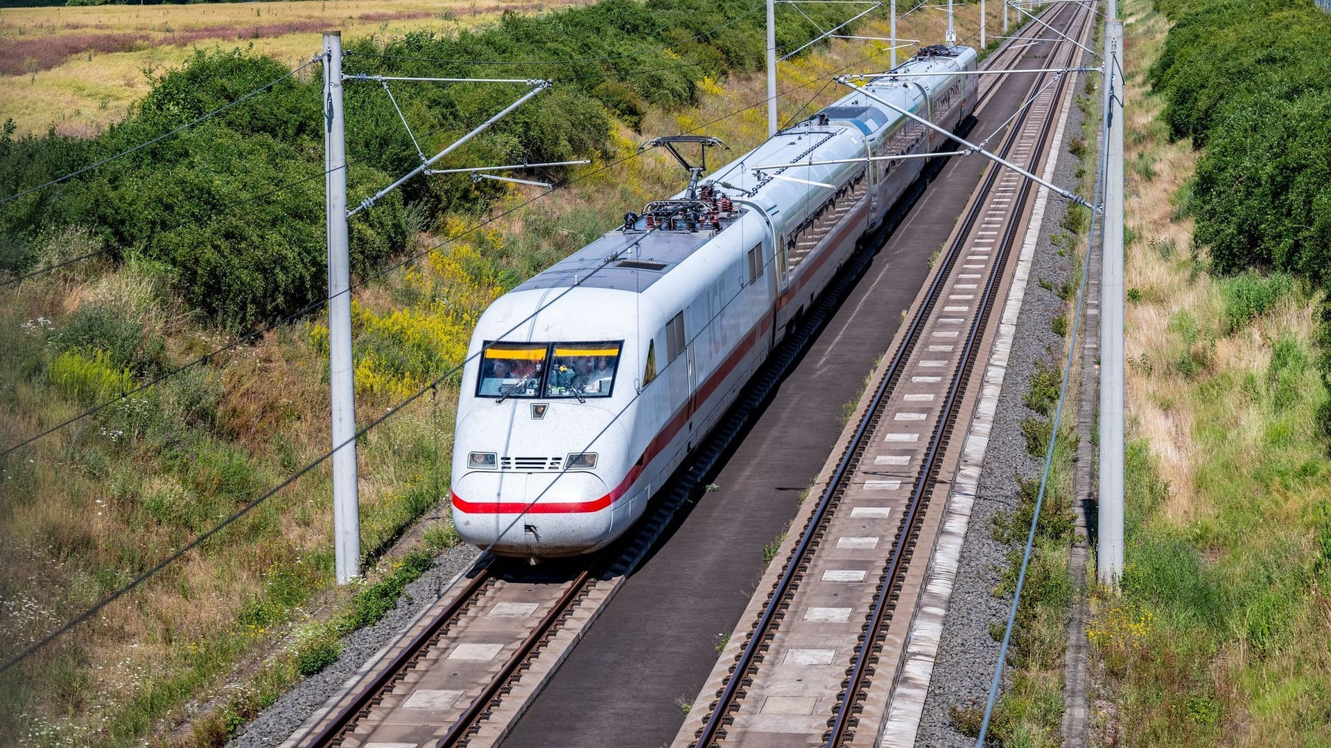 Deutsche Bahn testet neuen Hochgeschwindigkeitszug von Siemens