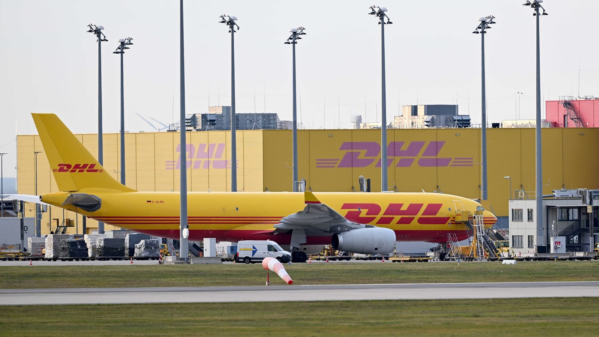 Frachtdrehkreuz Flughafen Leipzig / Halle Frachtdrehkreuz Flughafen Leipzig / Halle