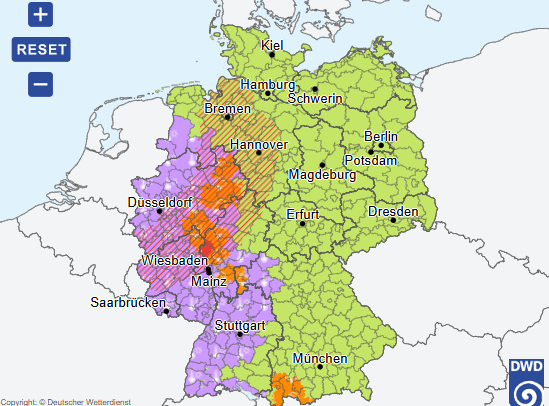 Wetterwarnkarte für Deutschland: Gefährliche Gewitterfront zieht über den Südwesten des Landes (in Rot und Orange). In Lila sind Gebiete gekennzeichnet, für die eine Hitzewarnung gilt.