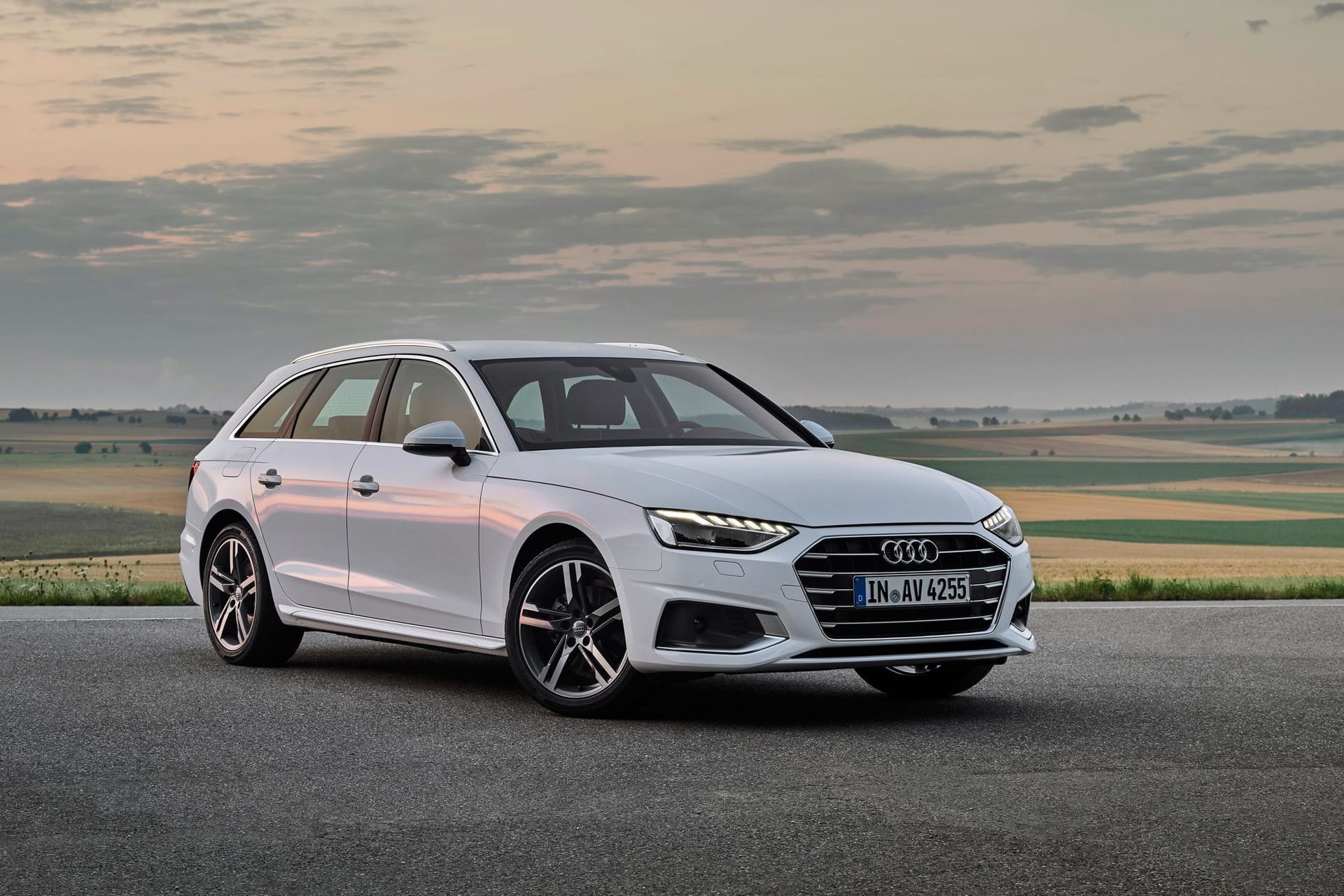Audi A4 Avant 40 G-Tron von 2019
