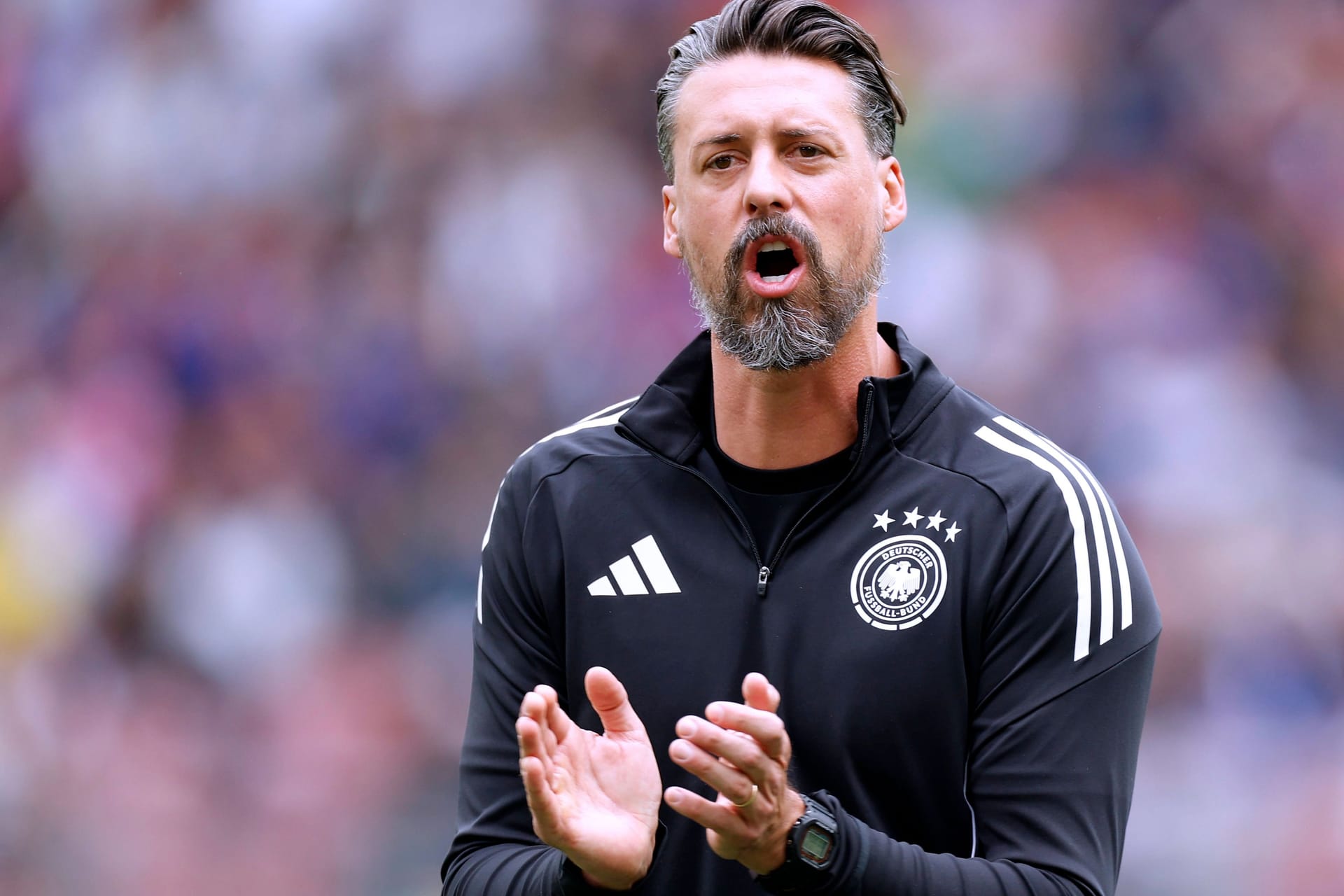 Sandro Wagner: Der ehemalige Co-Trainer der Nationalelf wird Cheftrainer des FC Augsburg.