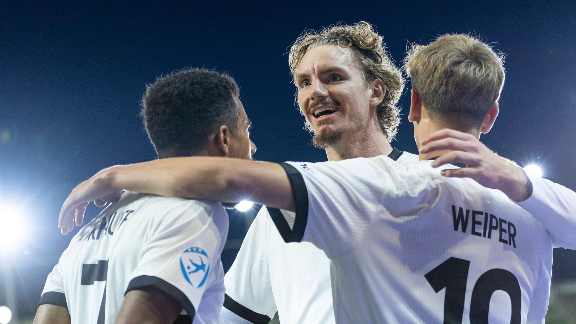 Nick Woltemade (M.): Der Stuttgarter steuerte einen Treffer bei.