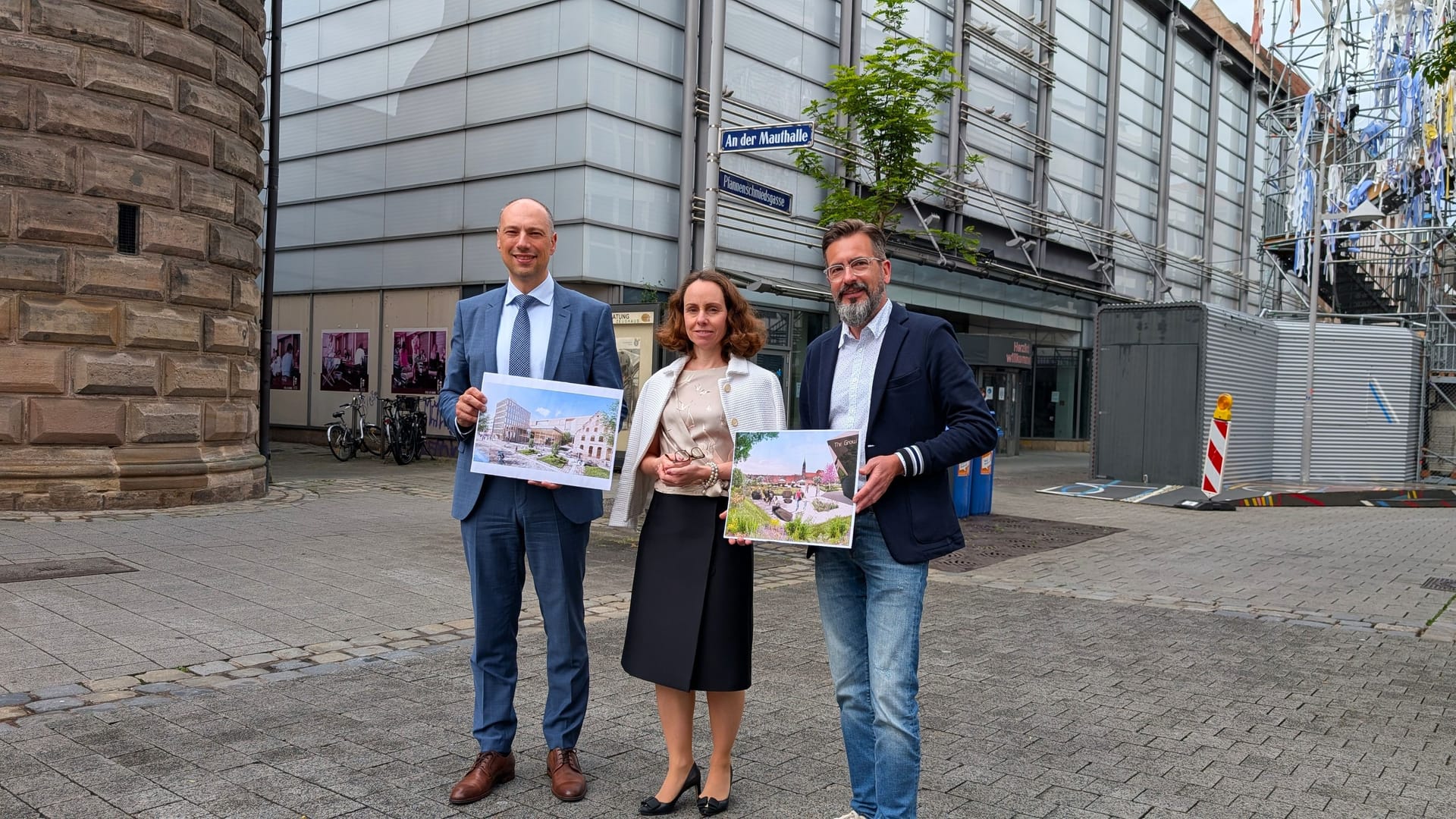 Fraktionsvorsitzender Andreas Kriegelstein (v. l. n. r.), Wirtschaftsreferentin Andrea Heilmaier und Fraktionsgeschäftsführer Michael Kraus (alle CSU): Sie wollen einen Neubau errichten. Fraktionsvorsitzender Andreas Kriegelstein (v. l. n. r.), Wirtschaftsreferentin Andrea Heilmaier und Fraktionsgeschäftsführer Michael Kraus (alle CSU): Sie wollen einen Neubau errichten.