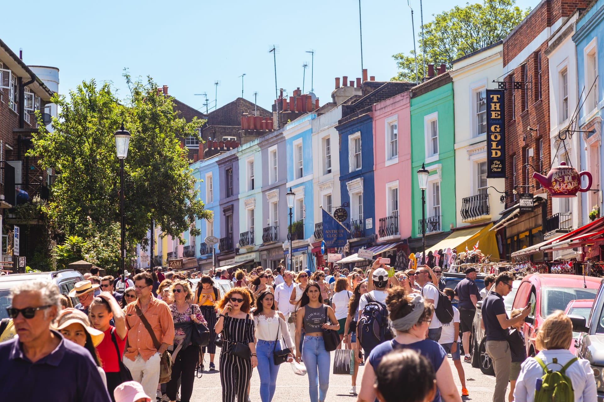 June 30, 2018: Portobello Road Market, the worlds largest antiques market located at hotting hill, london, UK, with over 1500 stalls selling every kind of antique and collectible