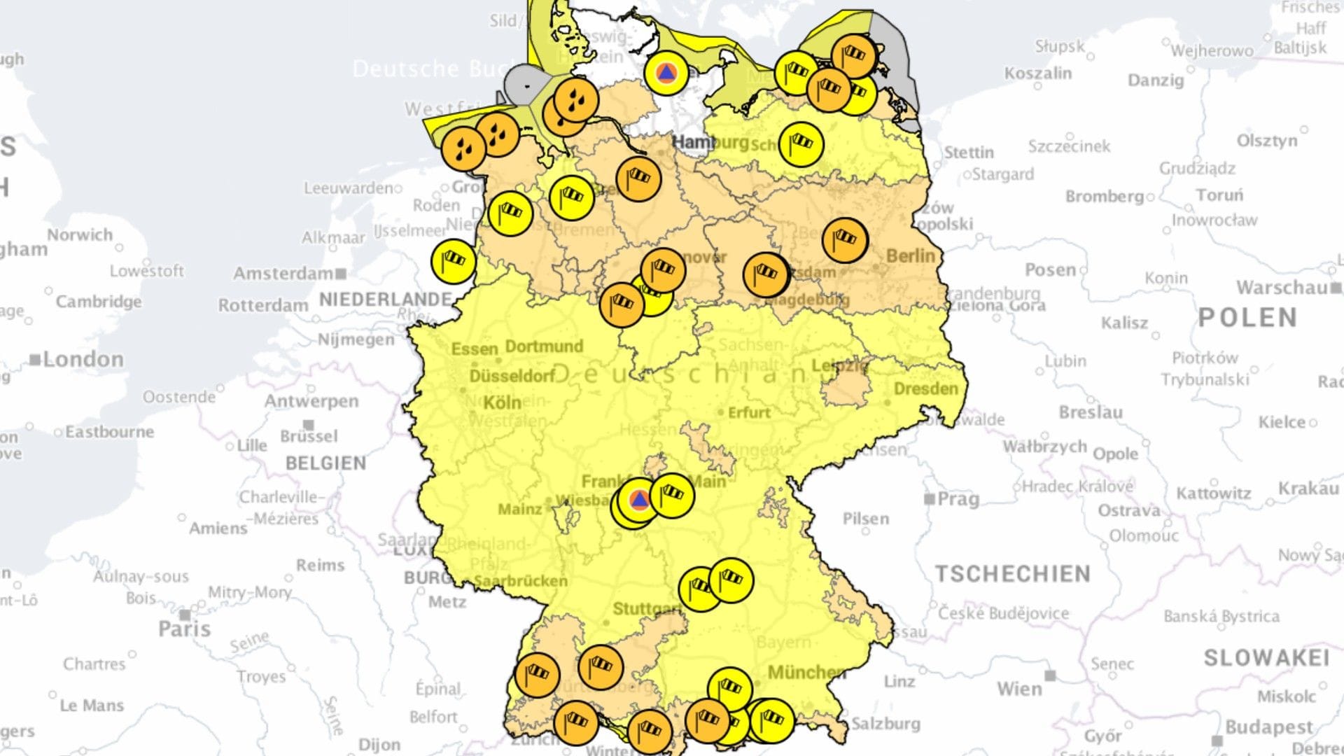 Warnkarte des Deutschen Wetterdienstes: Im ganzen Land ist es am Sonntag ungemütlich bis gefährlich.
