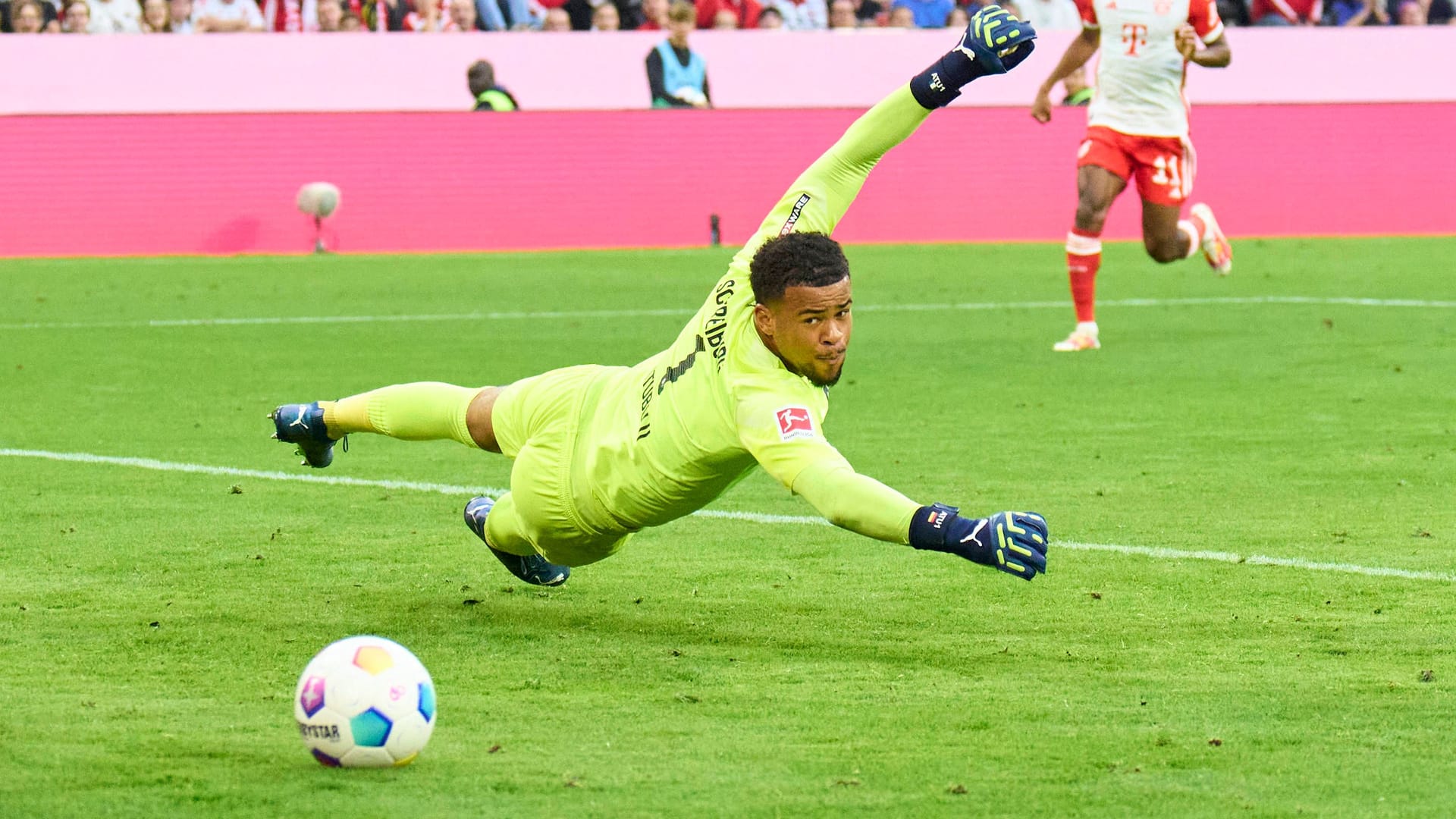Noah Atubolu kam in Freiburg nicht an jeden Ball heran.