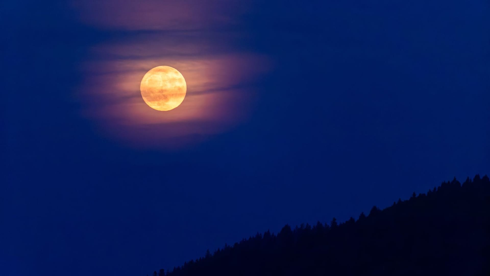 «Erdbeermond»