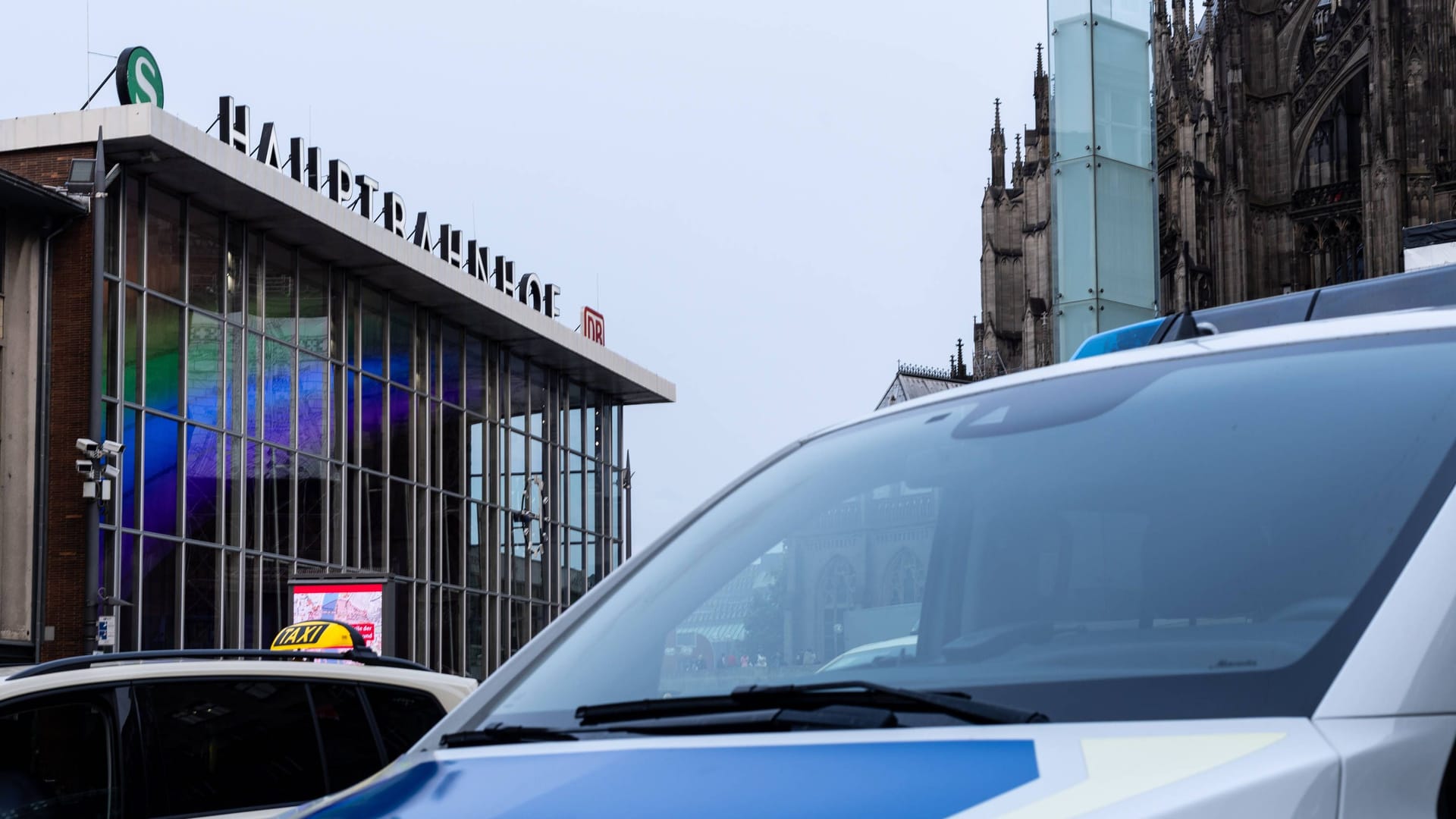 Einschränkungen am Kölner Hauptbahnhof: Reisende müssen mit Verspätungen und Ausfällen rechnen.